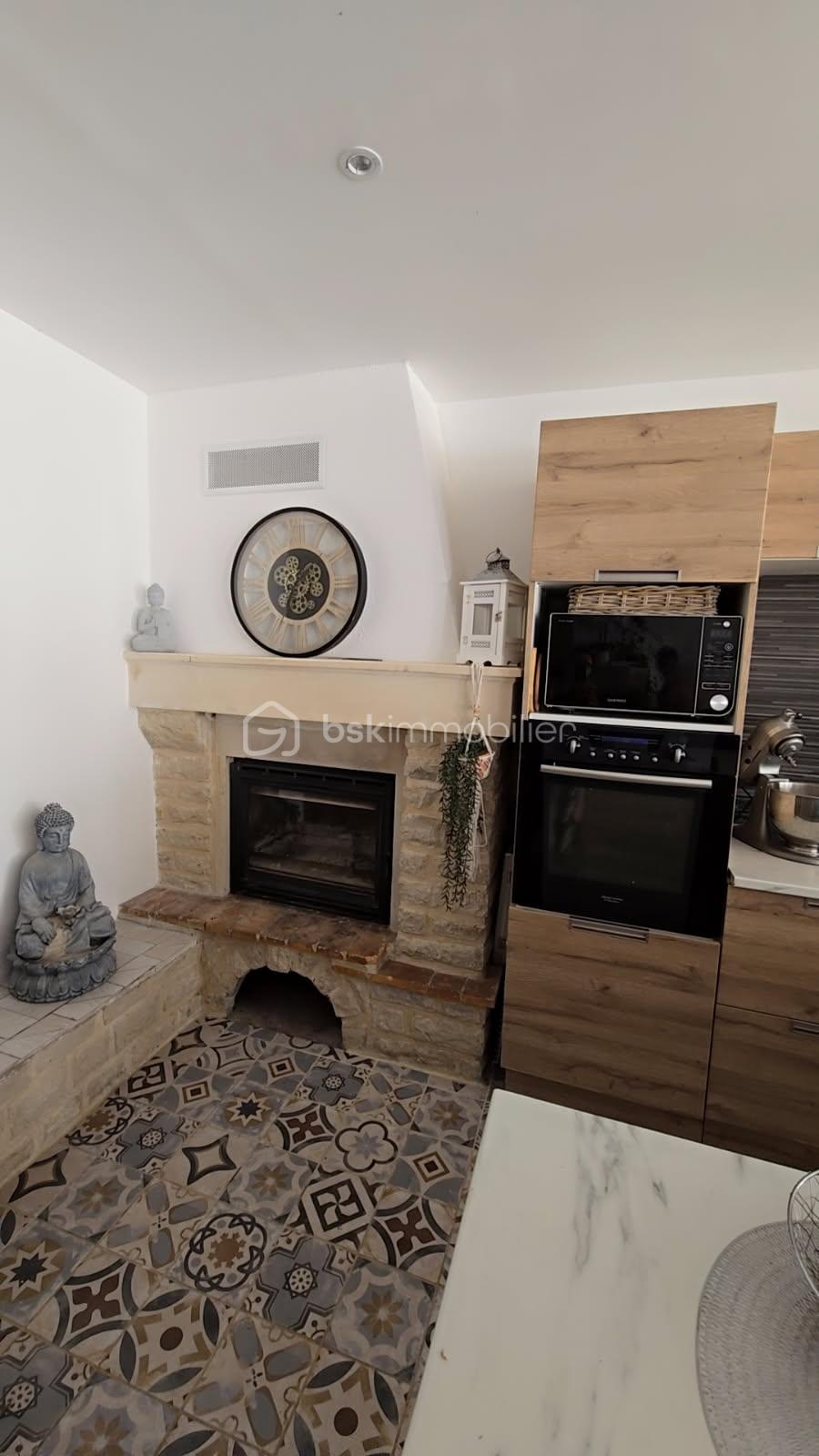 Maison de 288 m² - cheminée.jpg