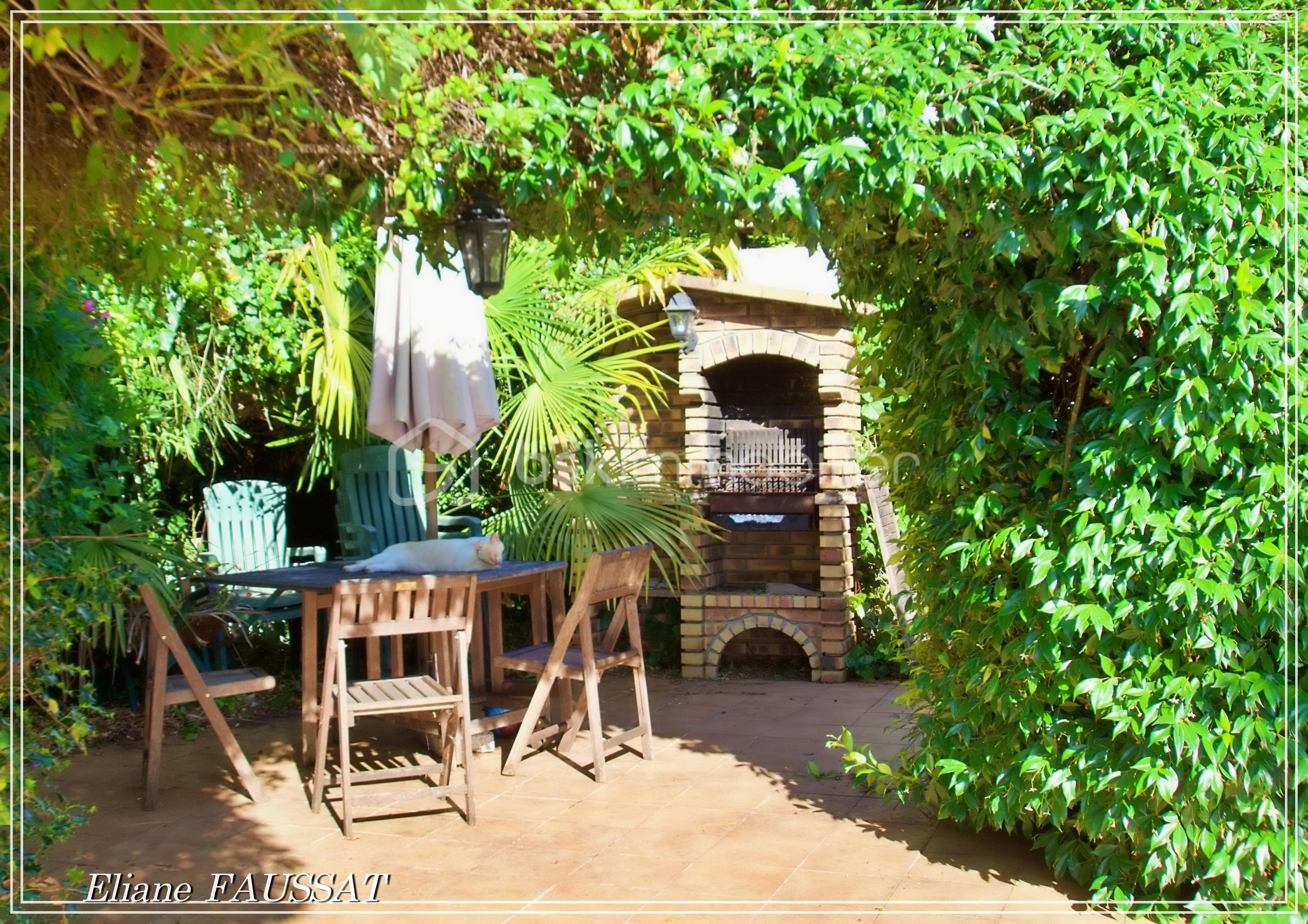 Maison contemporaine de 170 m² - BARBECUE.jpg