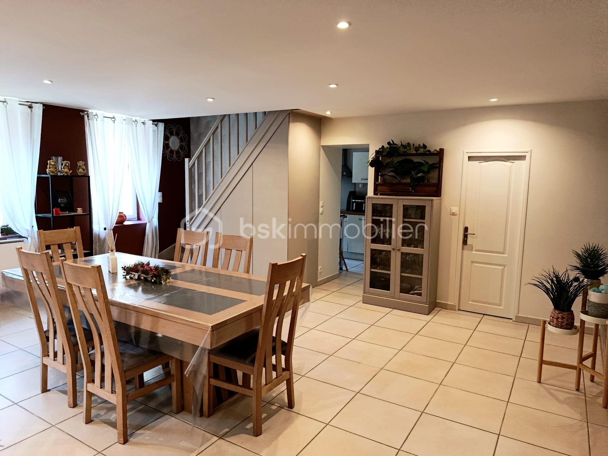 Maison de ville de 125 m² - 833fd83b-ff2c-44cc-a17b-be1babc4547a.jfif