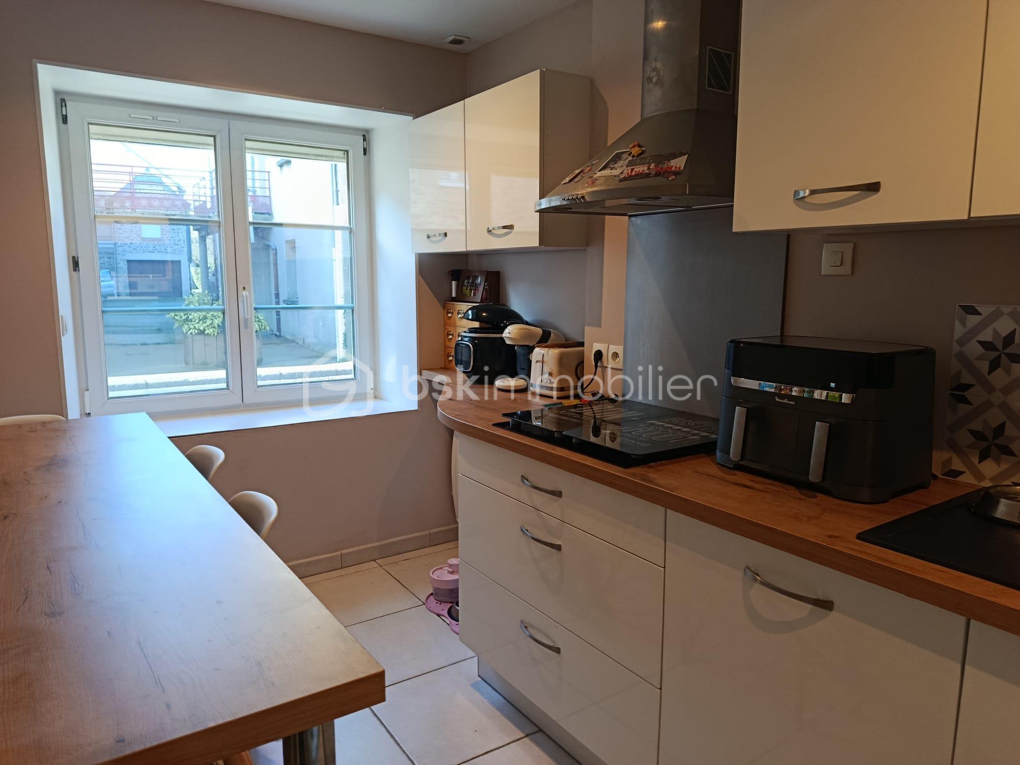 Maison de ville de 125 m² - 7beff407-e37d-4d0c-915e-04b96973a9c9.jfif