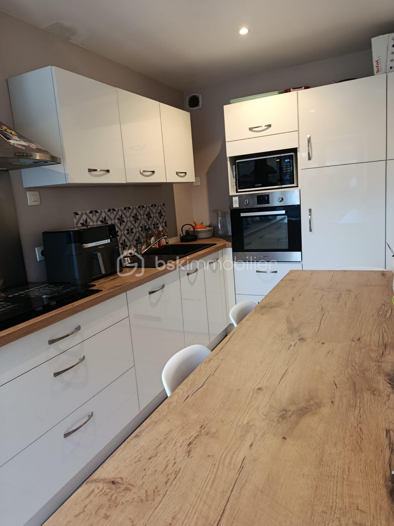 Maison de ville de 125 m² - ed5ae0cd-27b7-49fa-a16e-2fe374d0df28.jfif