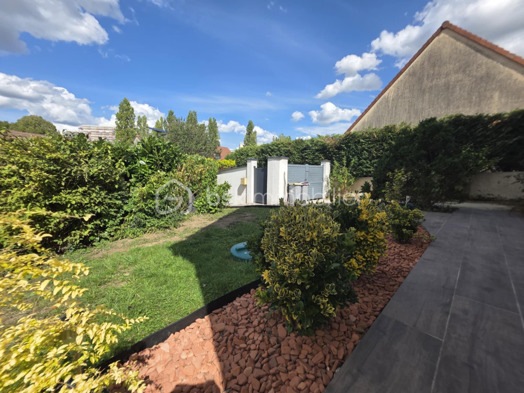 Pavillon de 120 m² - a65f4c63-3be8-48f1-8288-73e1c9a8d503.jpeg