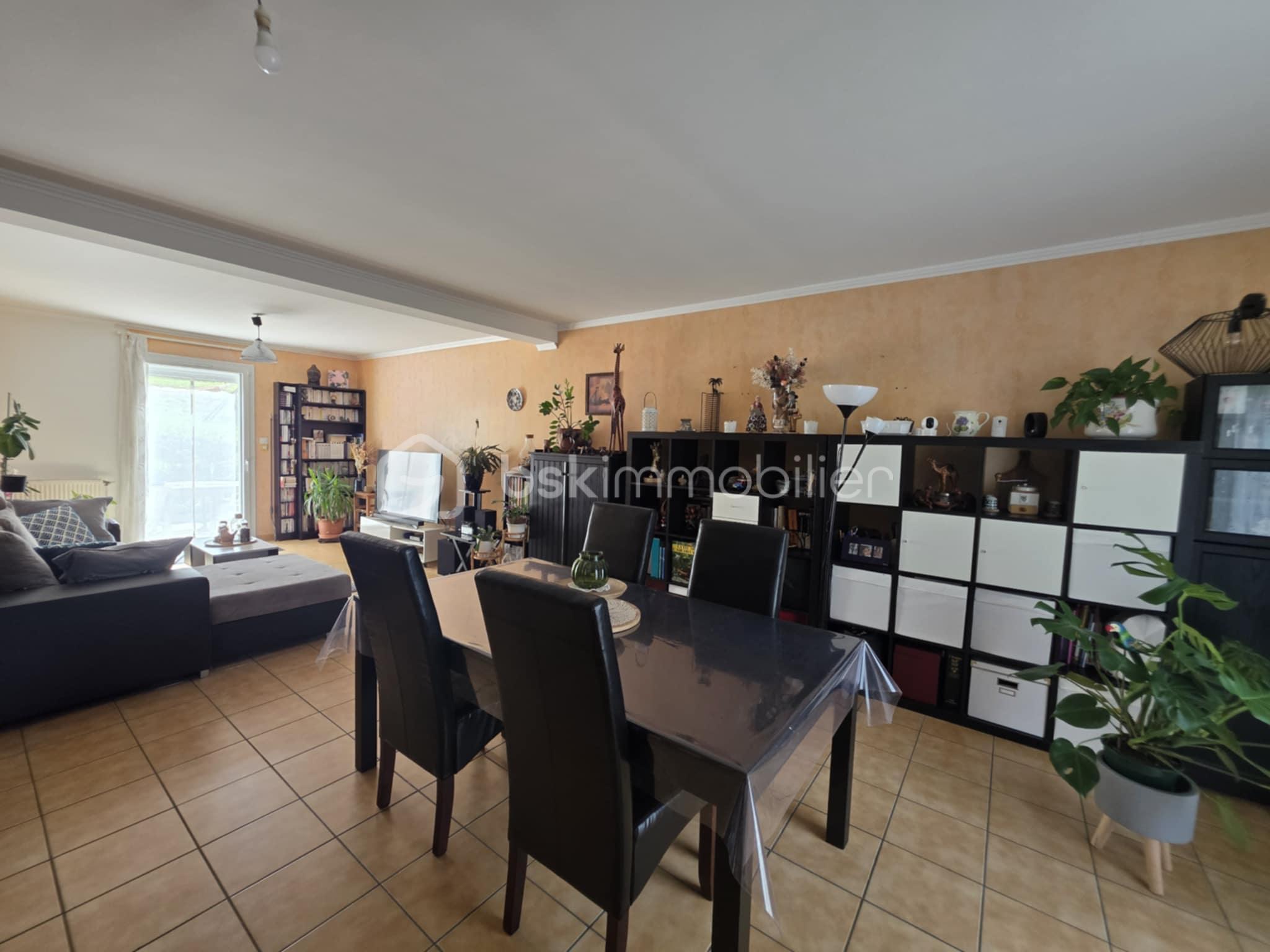 Pavillon de 120 m² - e6f97b77-a233-4198-8654-dc5cc050679d.jpeg