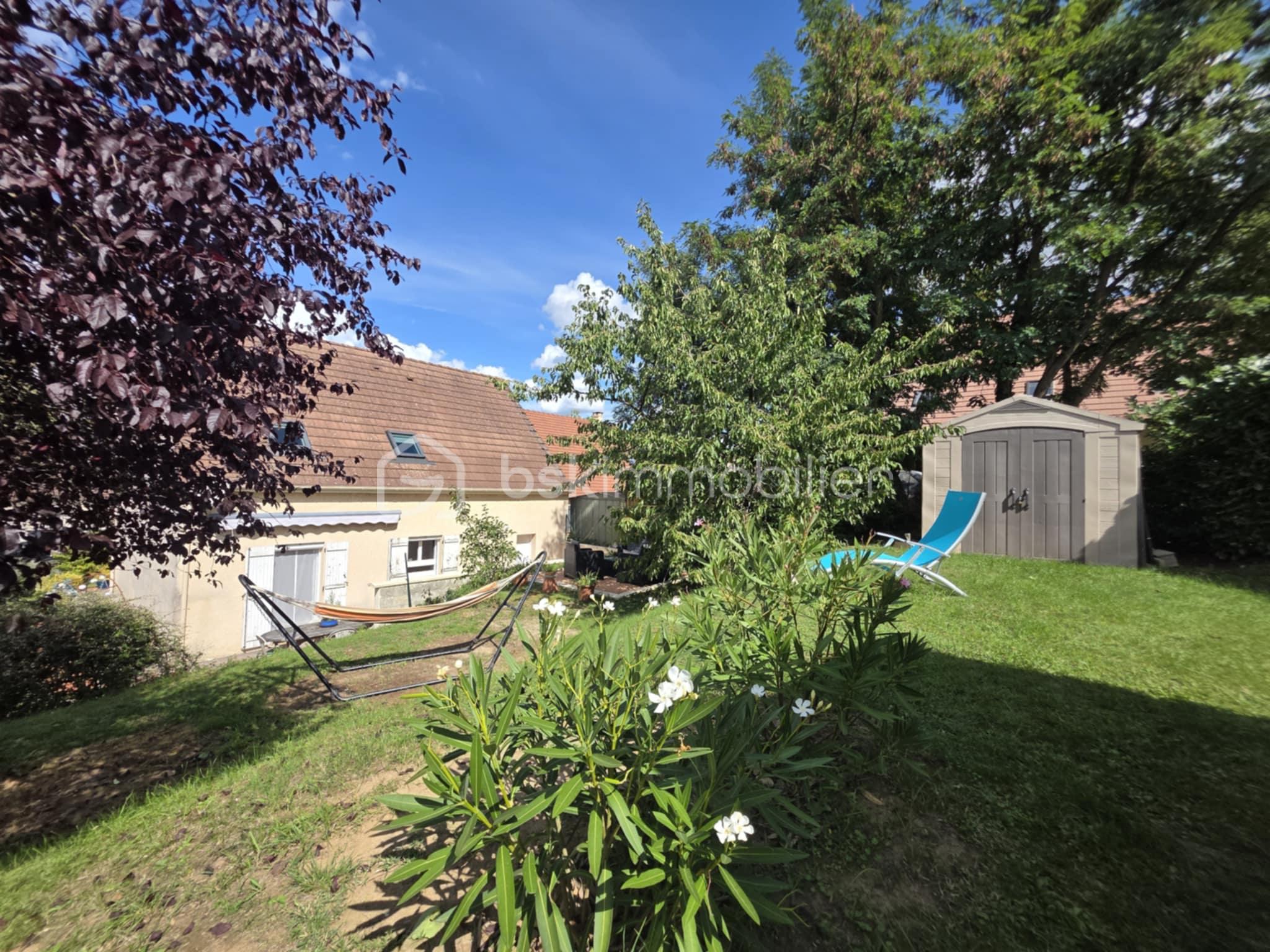 Pavillon de 120 m² - c8c869c9-ac80-4258-a13b-12e1750f3862.jpeg