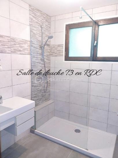 Salle de douche T3 en RDC.jpg