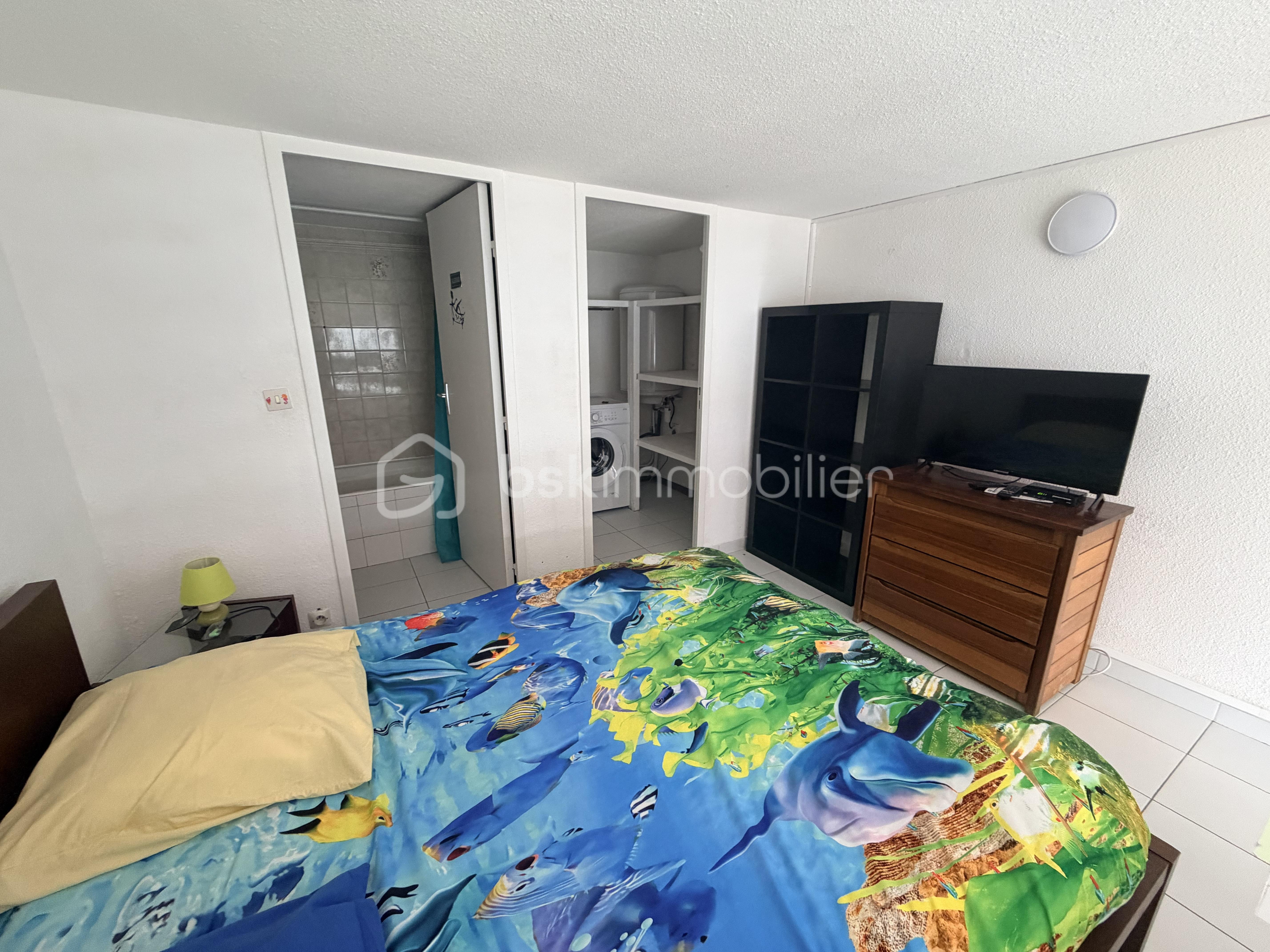 Appartement de 35 m² - Chambre 1 coté sdb.jpg