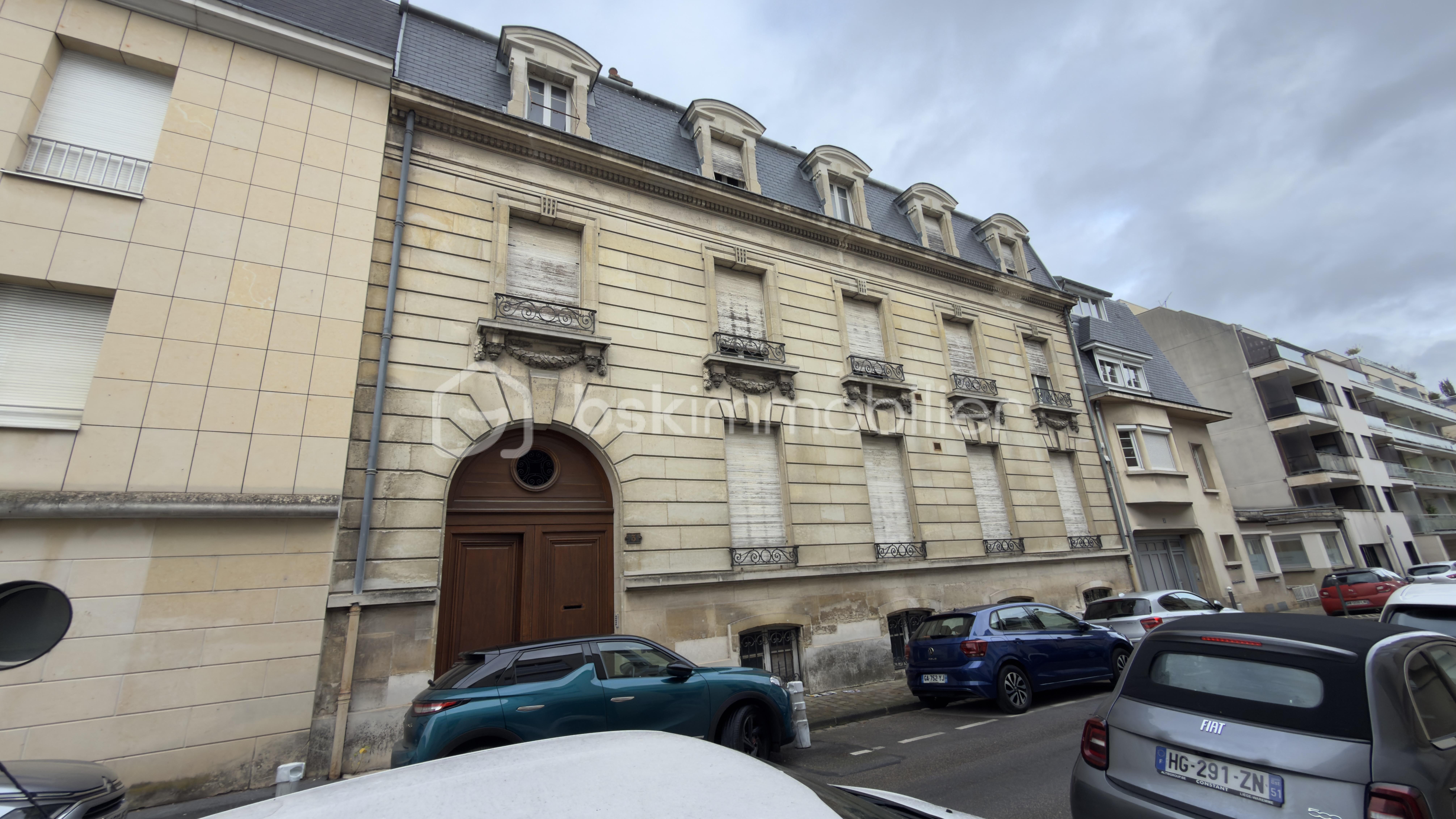 Immeuble mixte de 700 m²