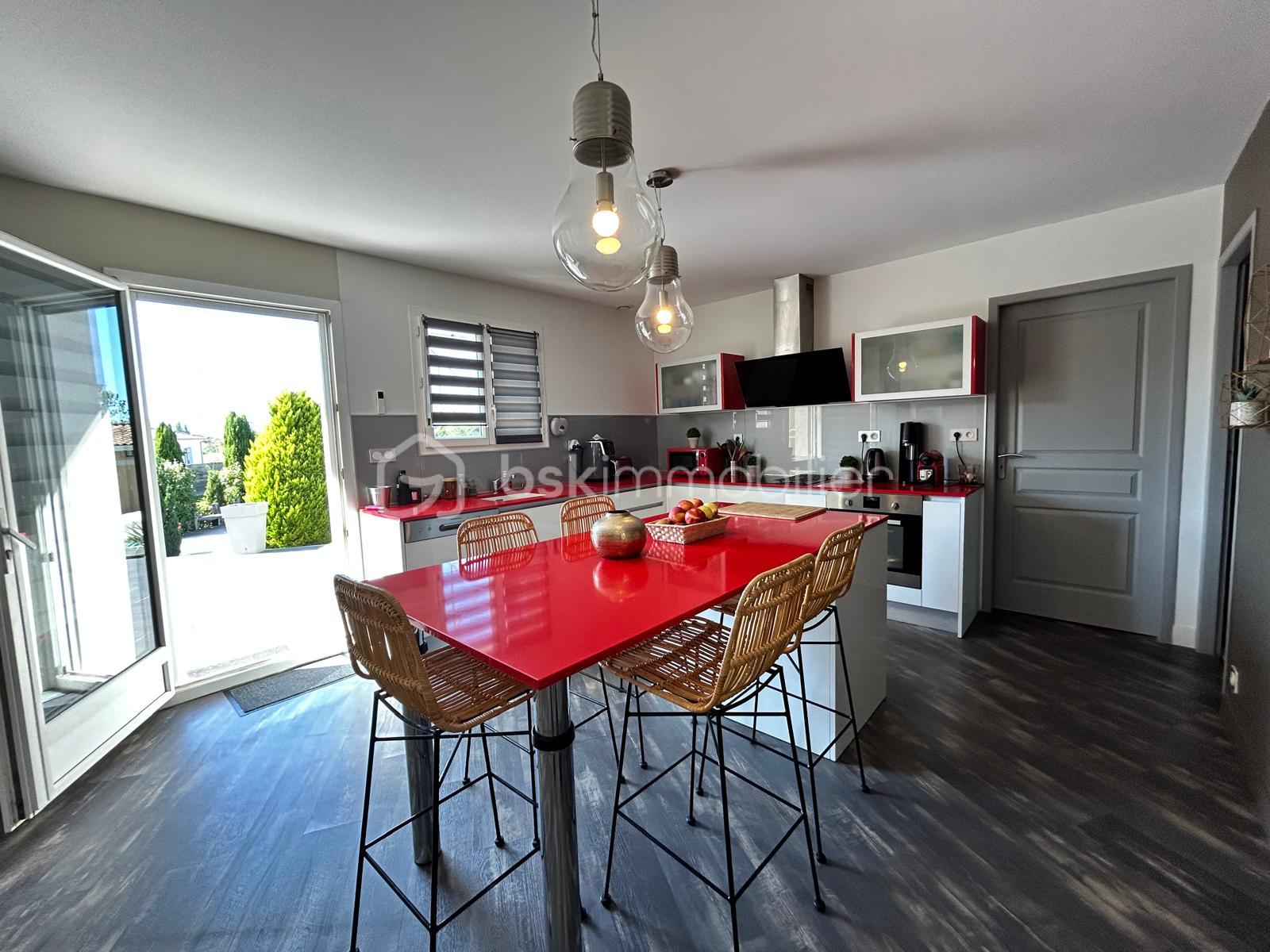 Maison traditionnelle de 201,20 m² - CUISINE2.jpg