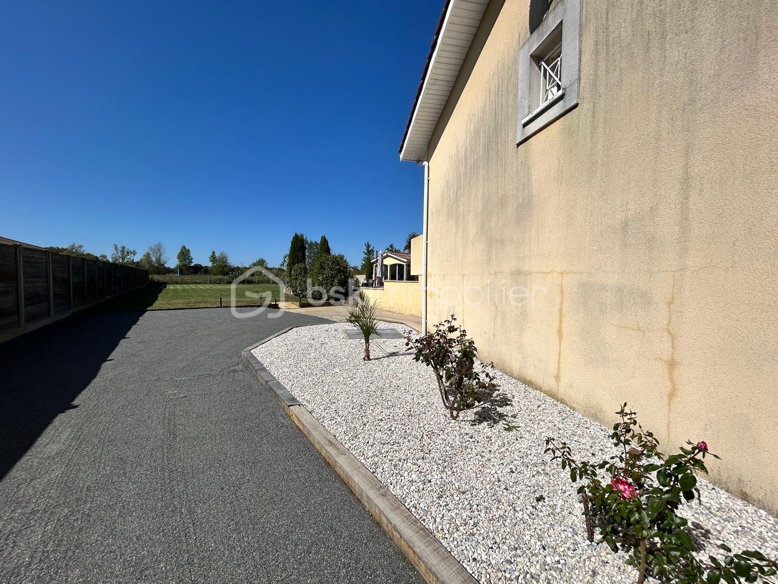 Maison traditionnelle de 201,20 m² - S10.jpg