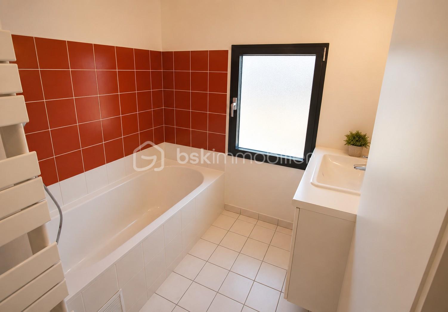 SDB ETAGE HST.jpeg