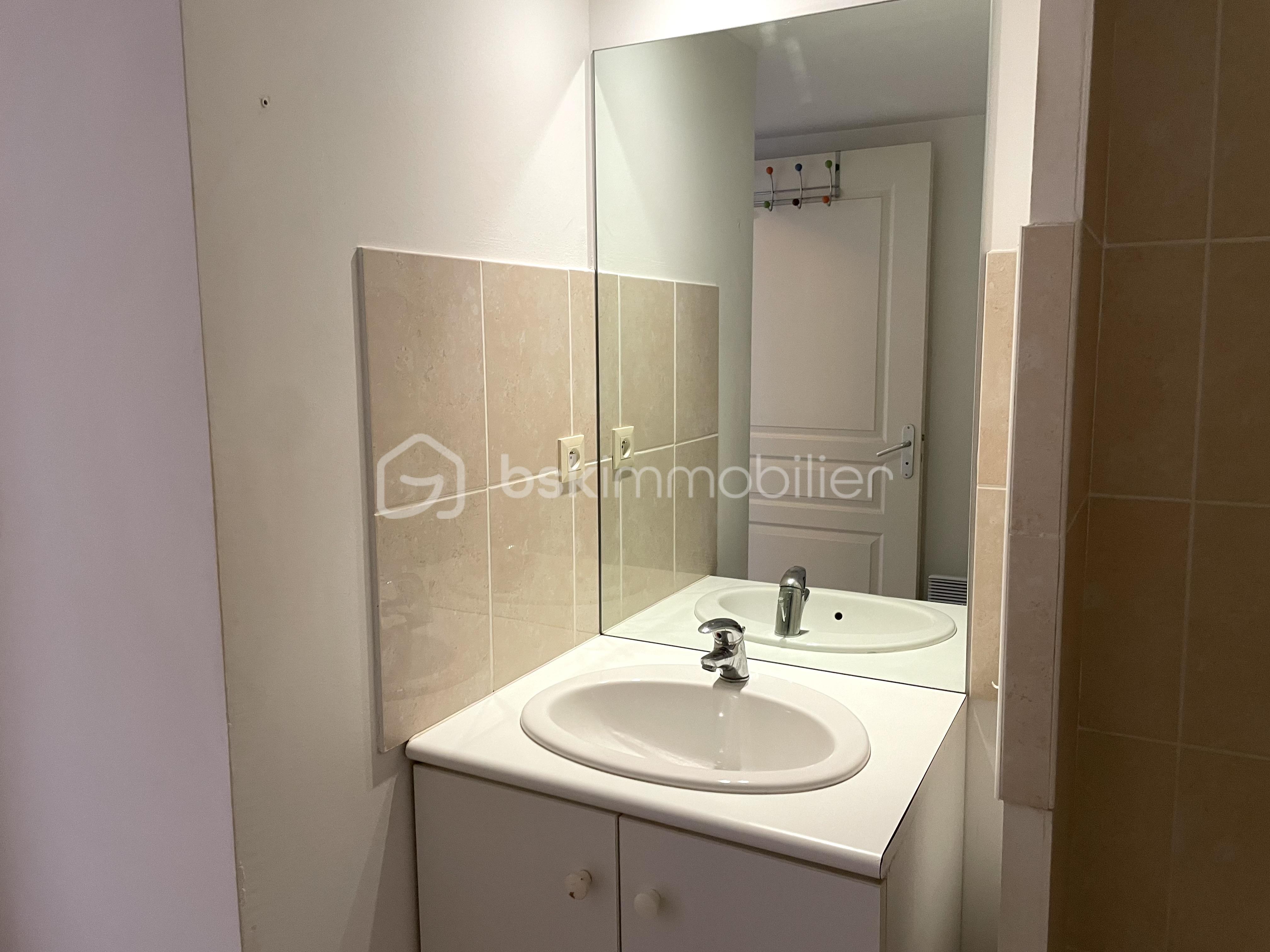 Appartement de 22 m² - SALLE D EAU.jpg
