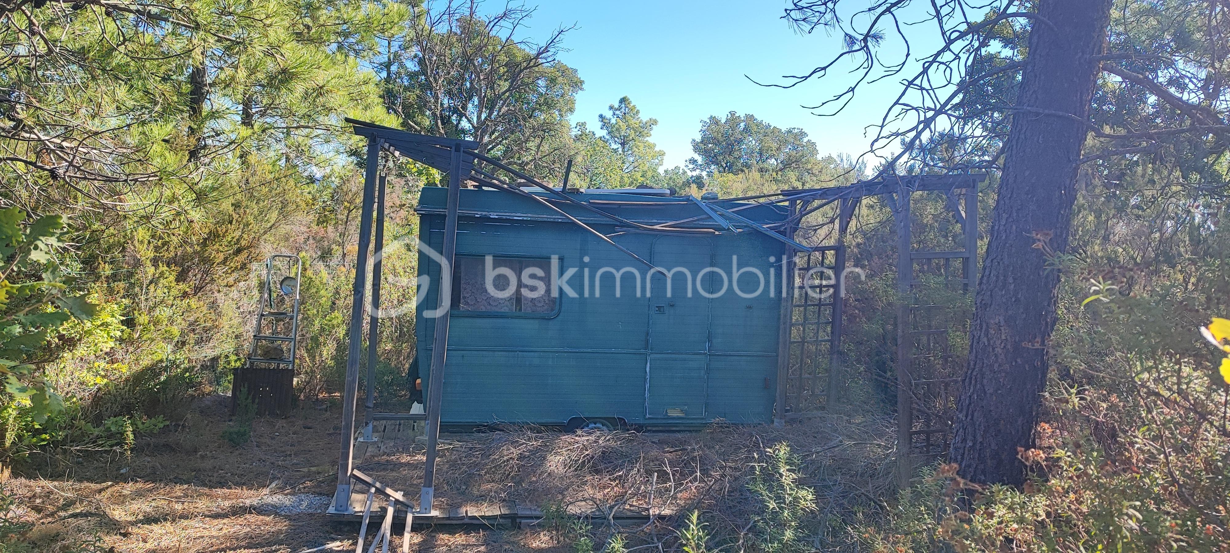 Terrain de loisirs de 4 296 m² - mireille terrain caravane.jpg