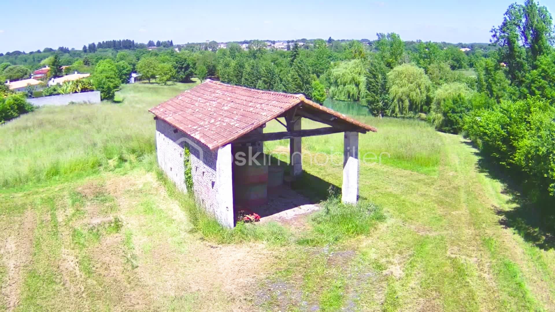 Terrain de 17 300 m² - 2.png