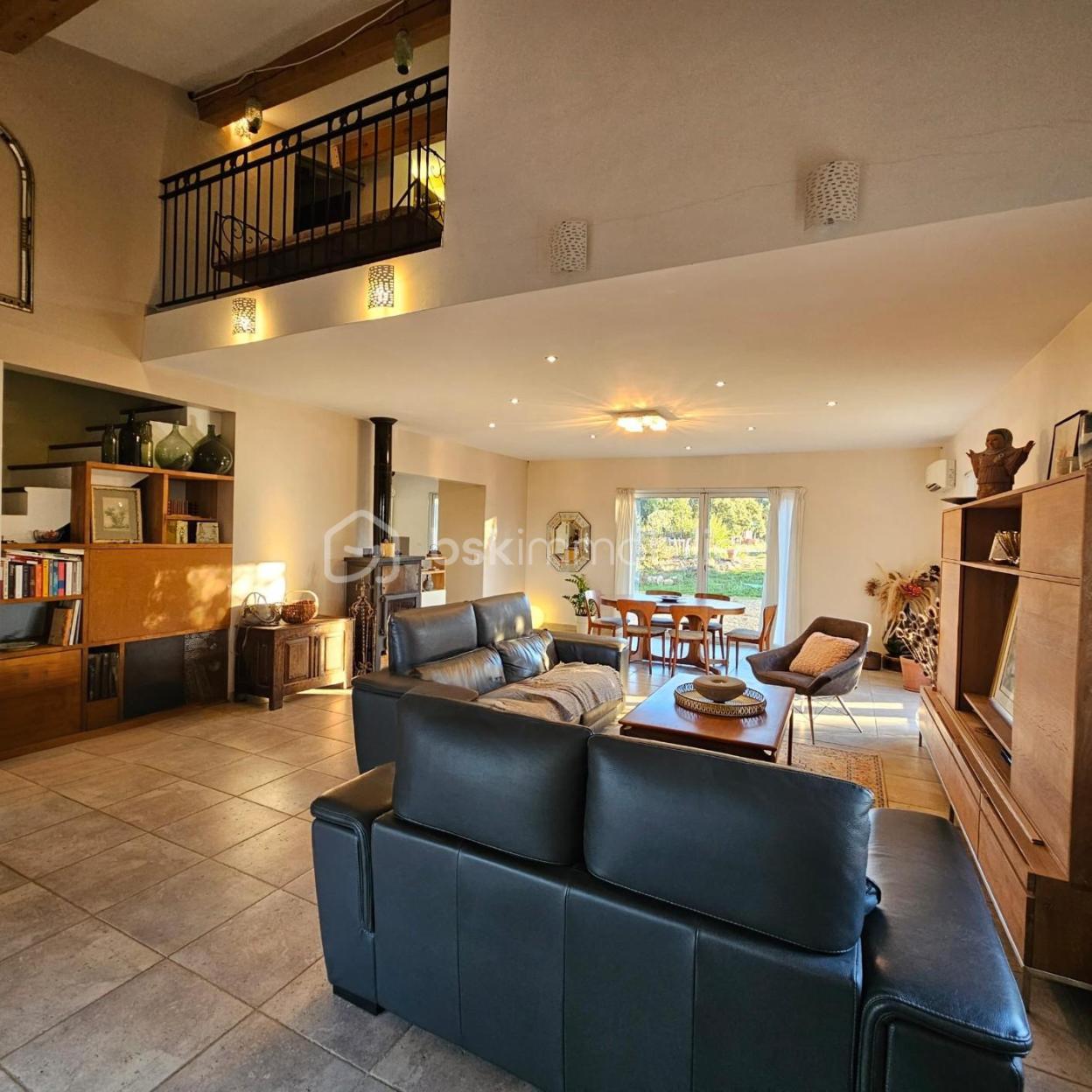 Maison de 162 m² - d442182a78dc1ae-1.jpg