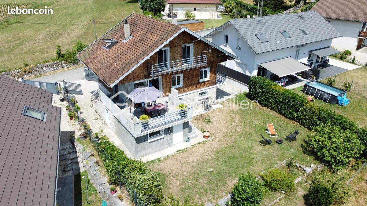 Chalet de 129 m² - 5fea93544a22bd9814d78a911e63227e51685062.jpg