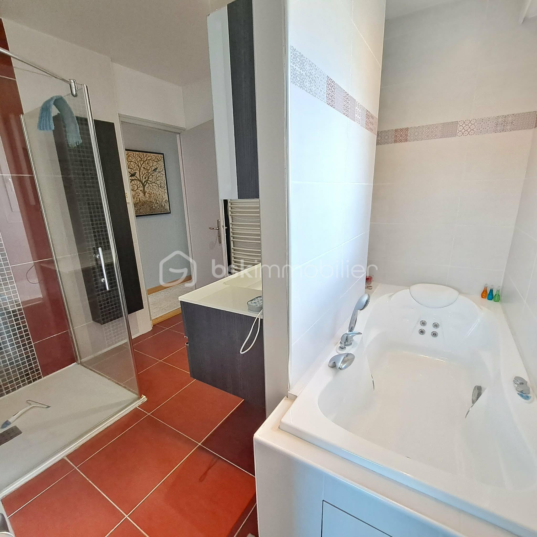 Maison de 146 m² - att.EkCNjbH6uZHJTRqOwNxd2x5Gi_e47ehPQlr5Ix8LUuA.JPG