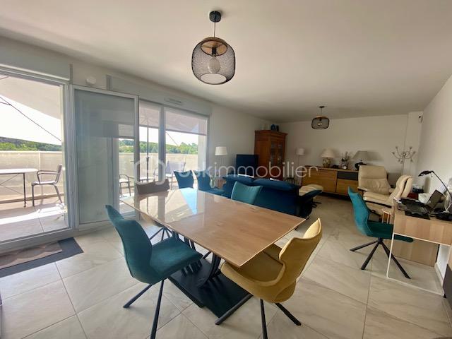 Appartement de 103 m² - rt1z3pXk8lZqfo7dkN5zf2jXY7TxUNUsv2Mr12KO.jpg