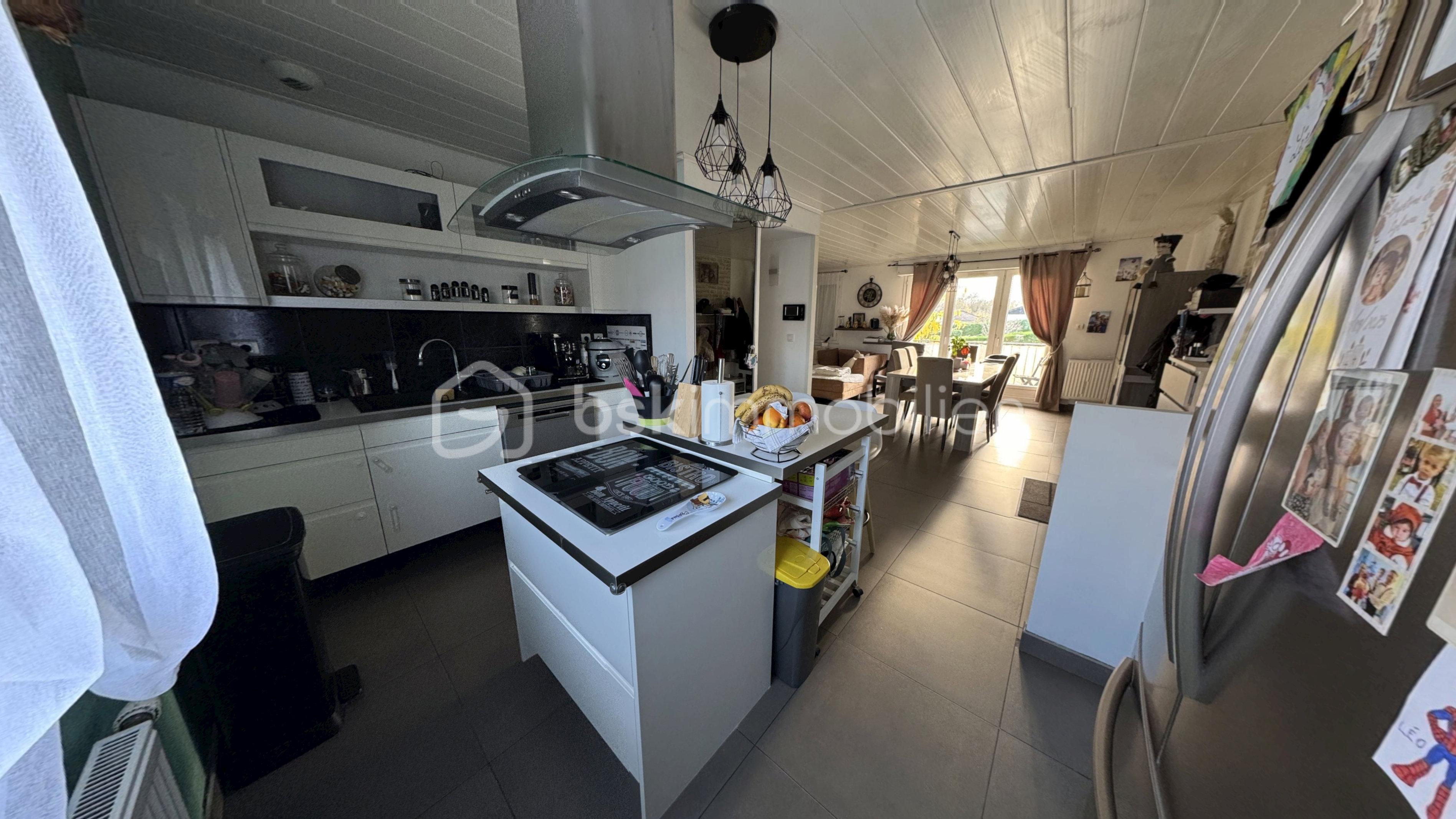 Maison traditionnelle de 157 m² - Home-11172025_172857.jpg