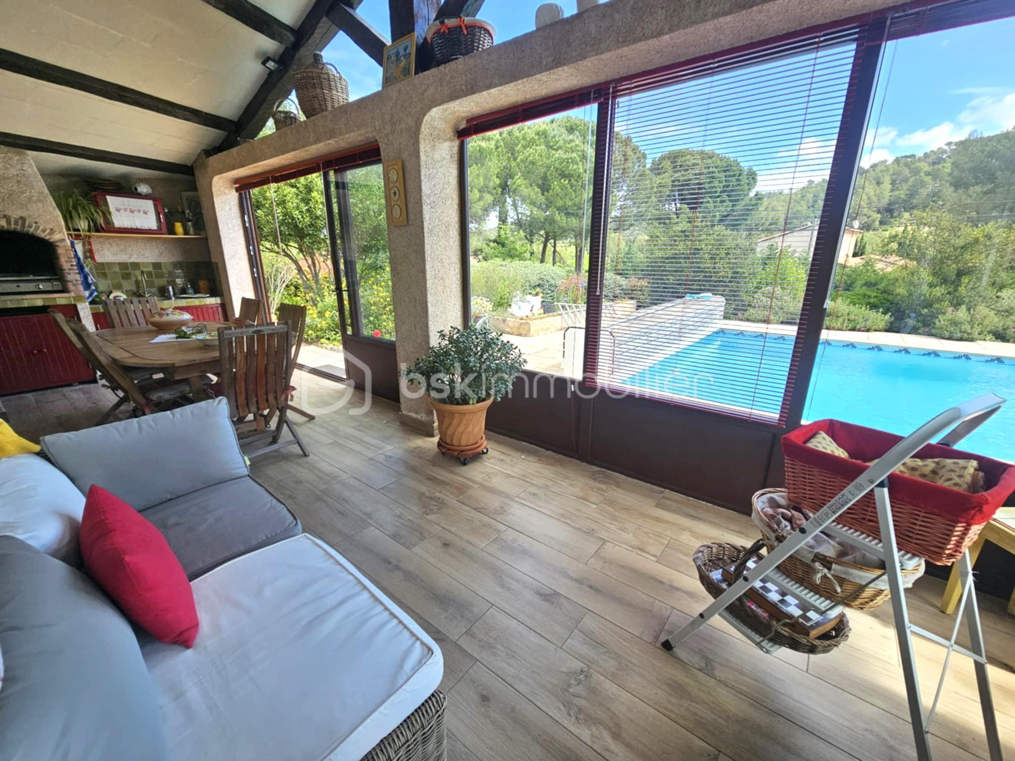 Maison provencale de 130 m² - ca89e5b4-842f-41c2-8be3-c04be9458560.jpg