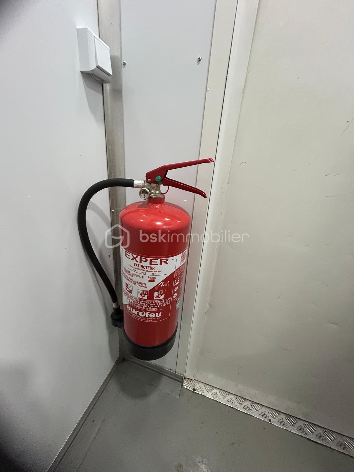 Fonds de commerce - PHOTO-2026-01-26-16-19-34.jpg