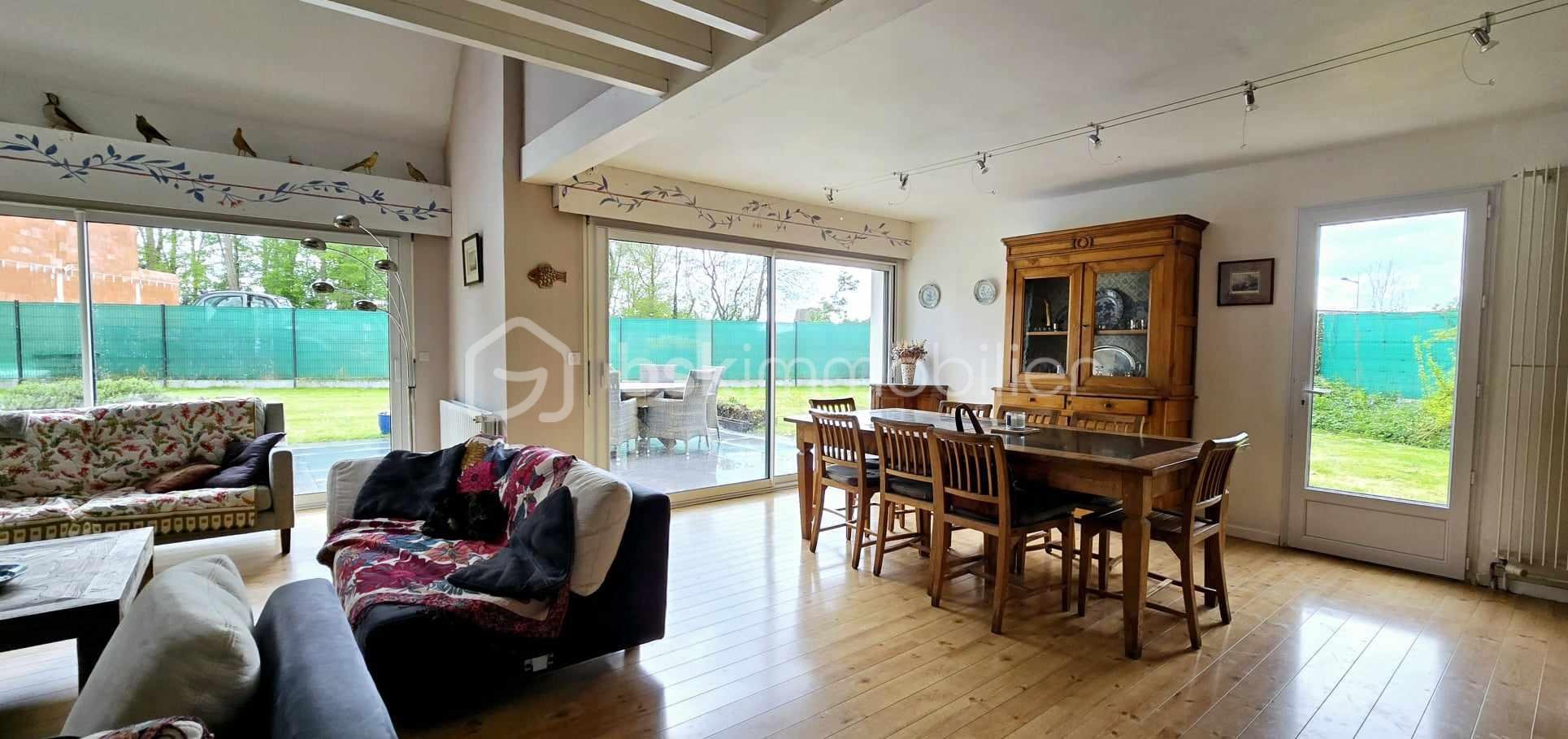 Maison de 300 m² - 489092777_1204090257984785_6342938007244123620_n.jpg