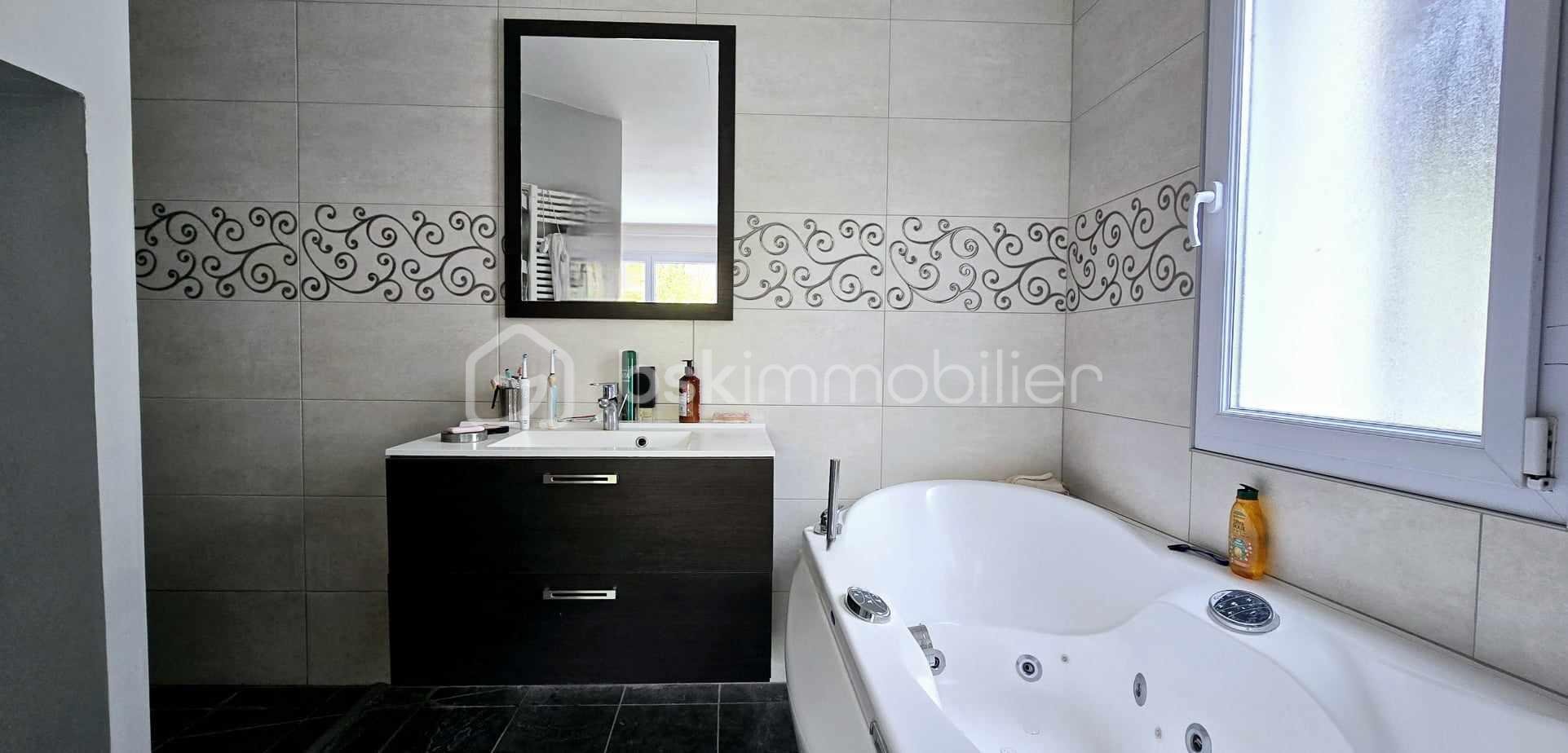 Maison de 300 m² - 491010047_1200293491696645_6212624406977524602_n.jpg