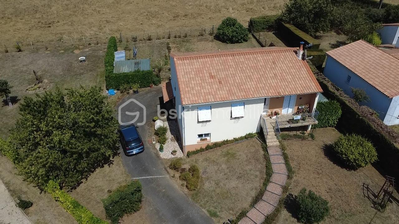Maison traditionnelle de 171 m² - dji_fly_20250811_150717_0_1754917637687_photo_low_quality.jpg