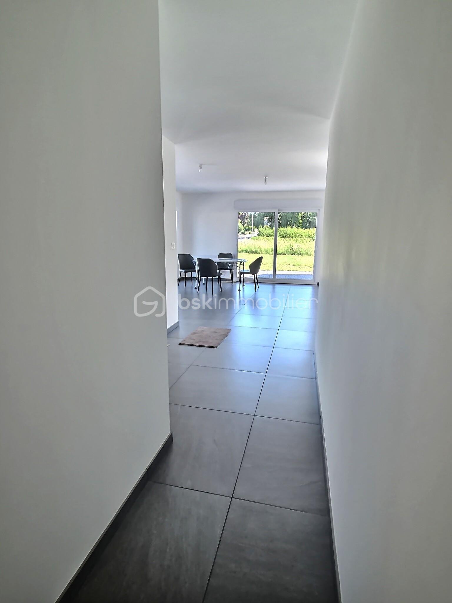Maison de 94 m² - exposio_132676993.jpg