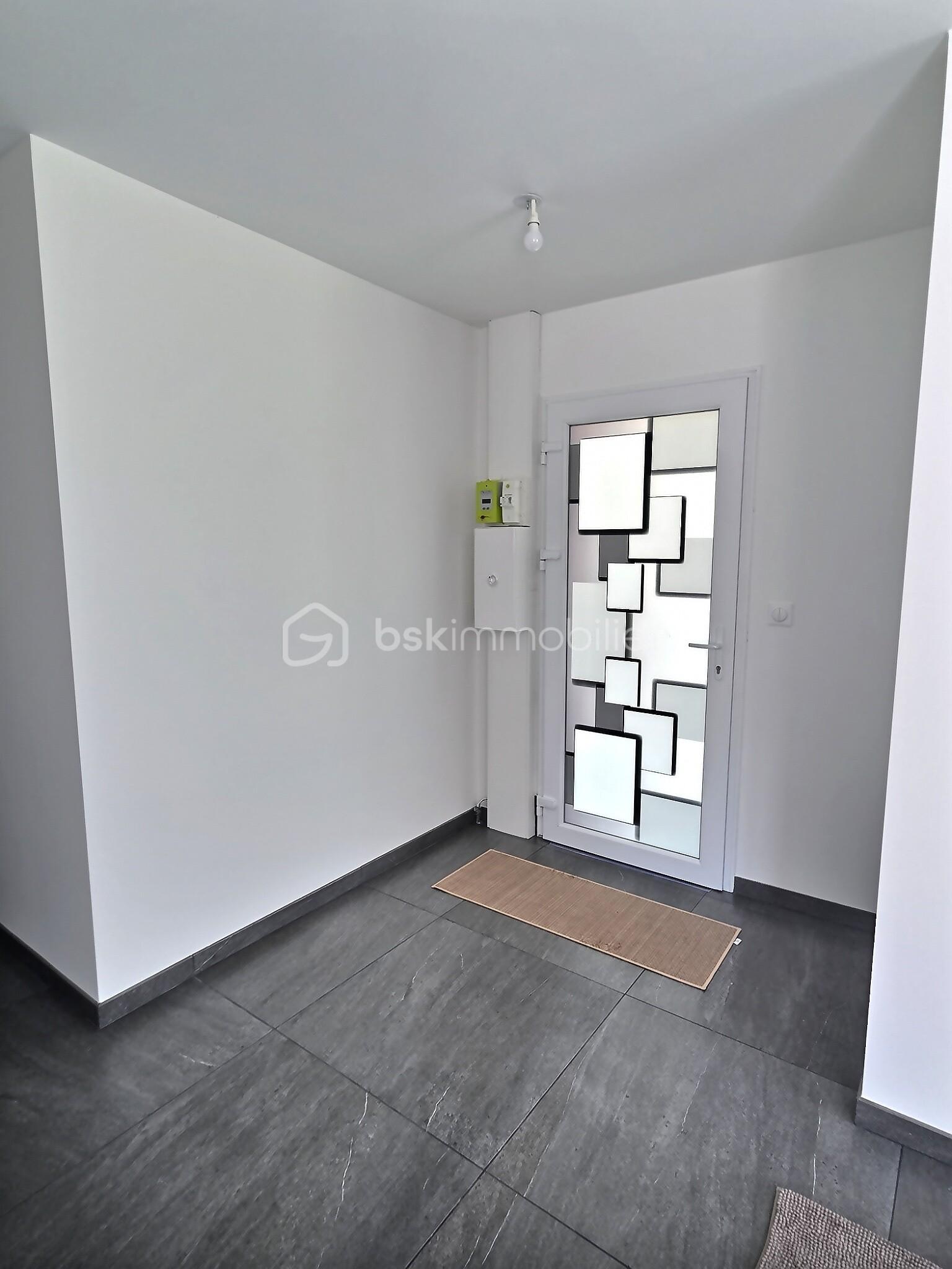 Maison de 94 m² - exposio_132677002.jpg