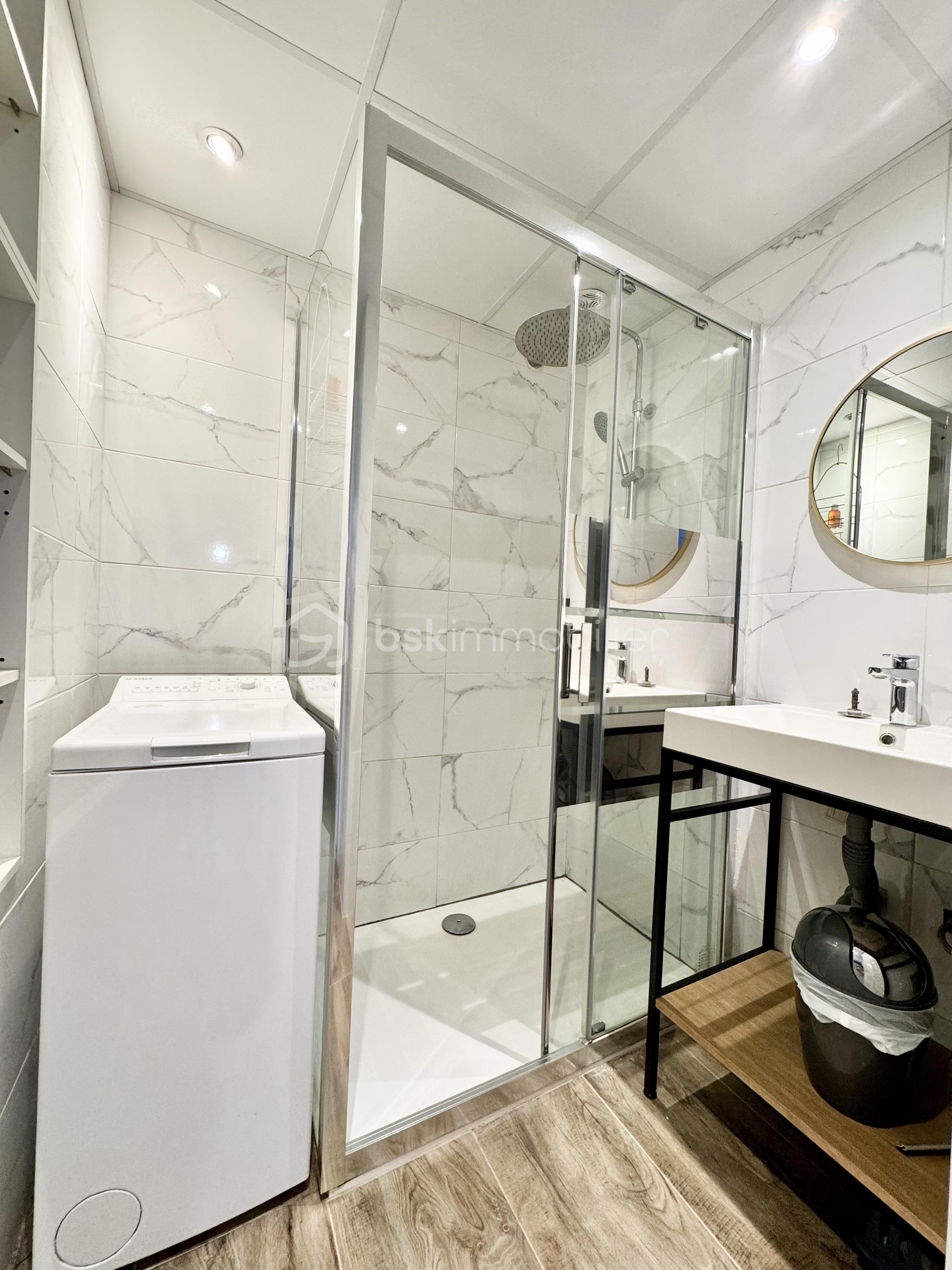 Demeure de 160 m² - desprez salle d eau RDC.jpg