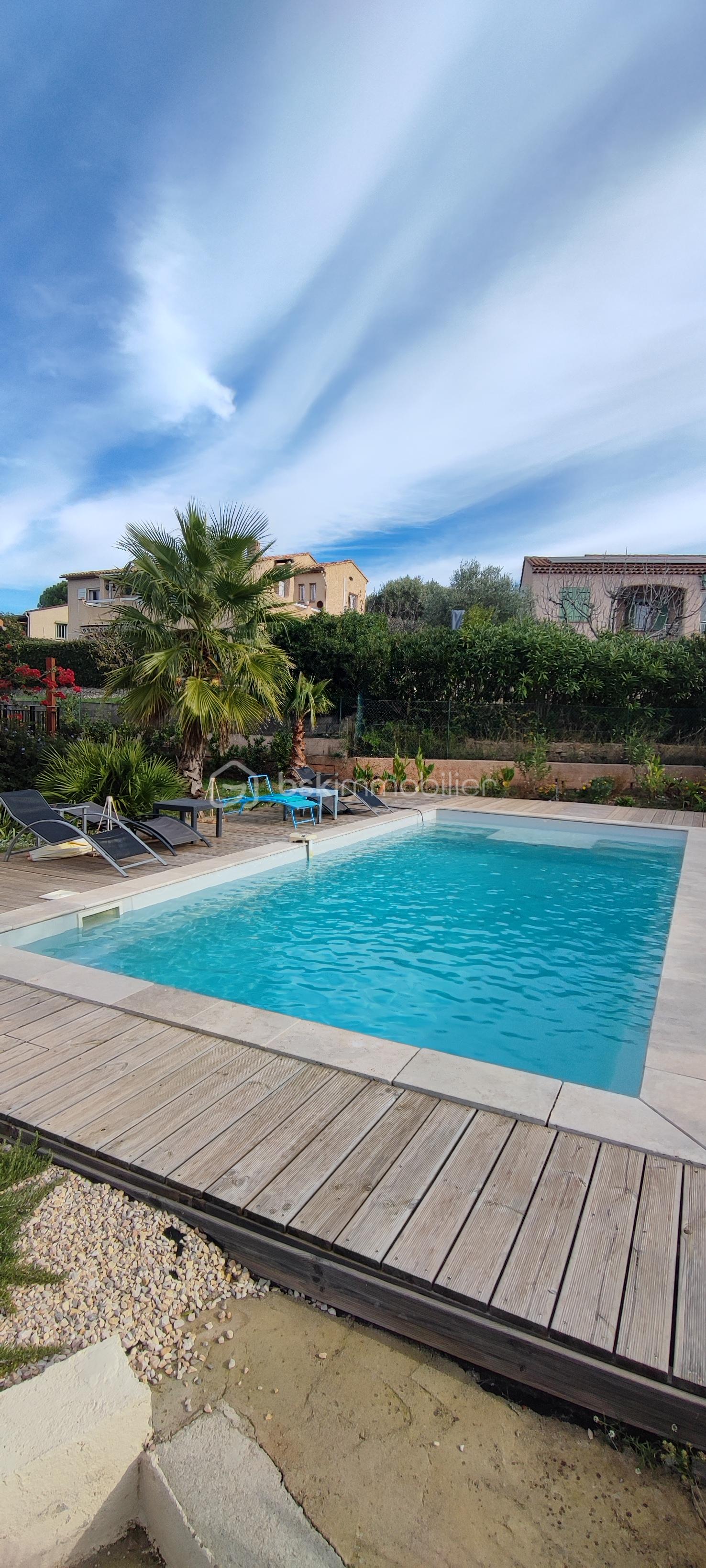 Demeure de 165 m² - morosinotto vue gen pisc.jpg