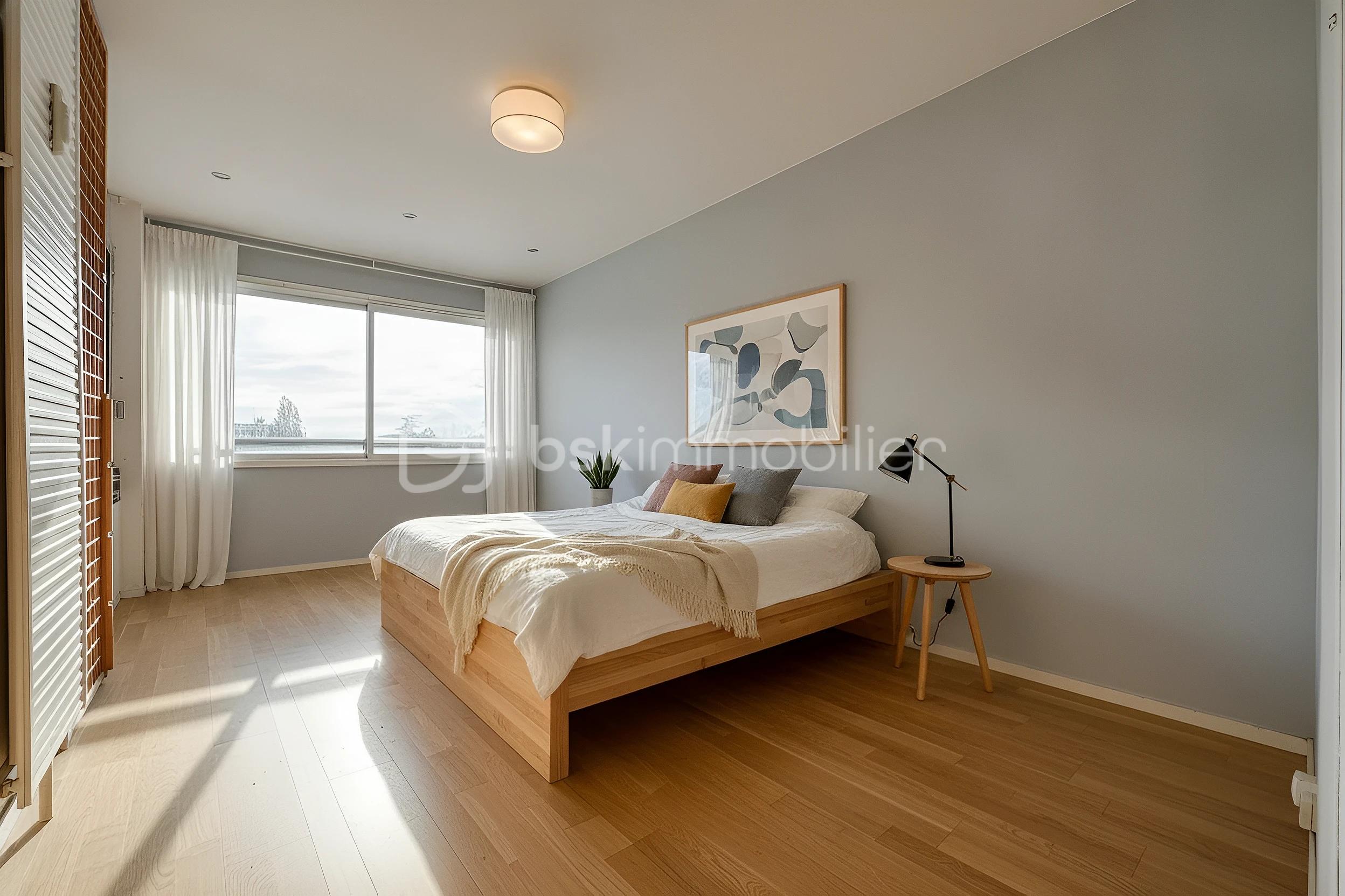 hoqi-60c2ca2a637447259a105be8390a24d9.jpg