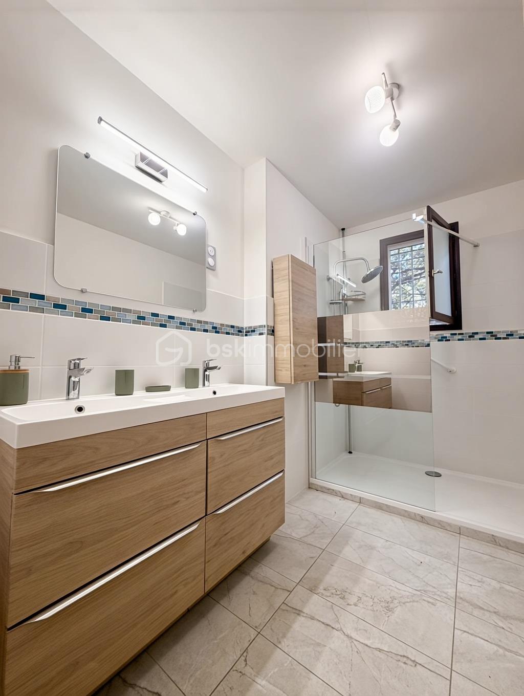 Maison de 154 m² - 33a796d1ef628fb-1.jpg