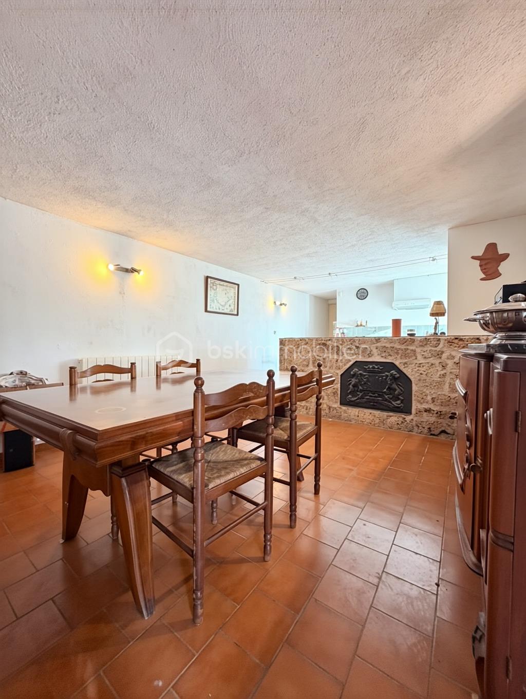 Maison de 154 m² - dce95256b666ea2-1.jpg