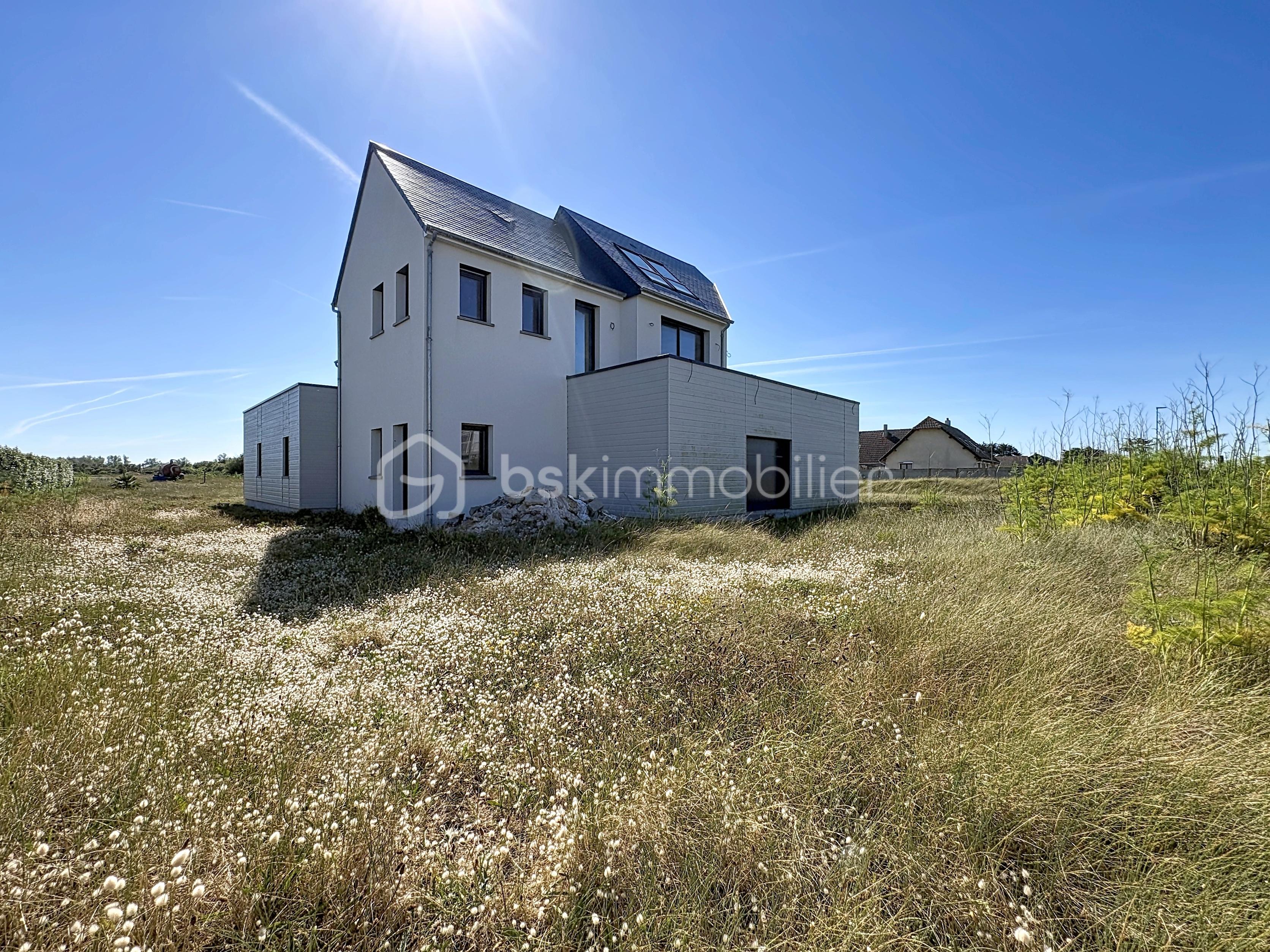 Maison 4 pièces 135 m² · à Sainte-Mère-Église · 135 m² · 405 000 €