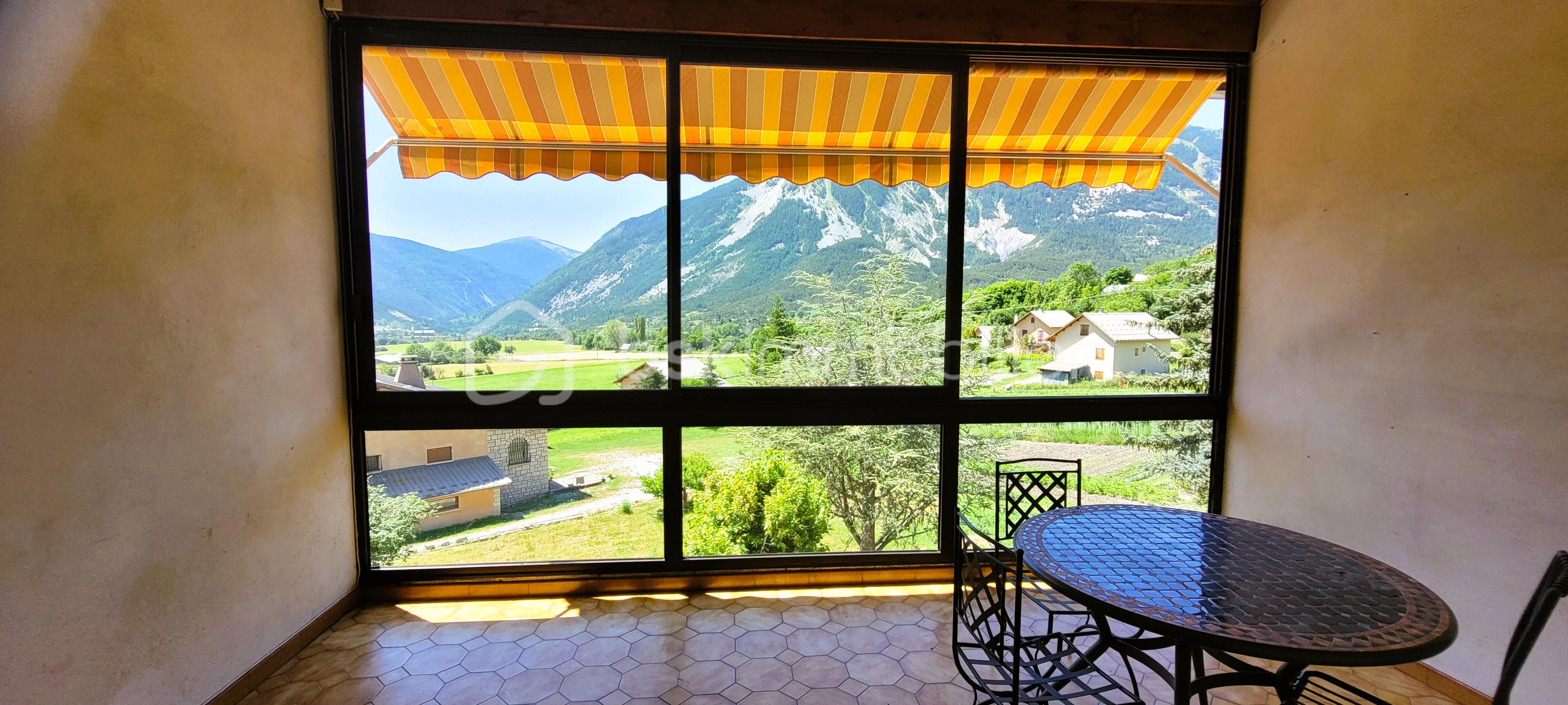 Immeuble mixte de 445 m²