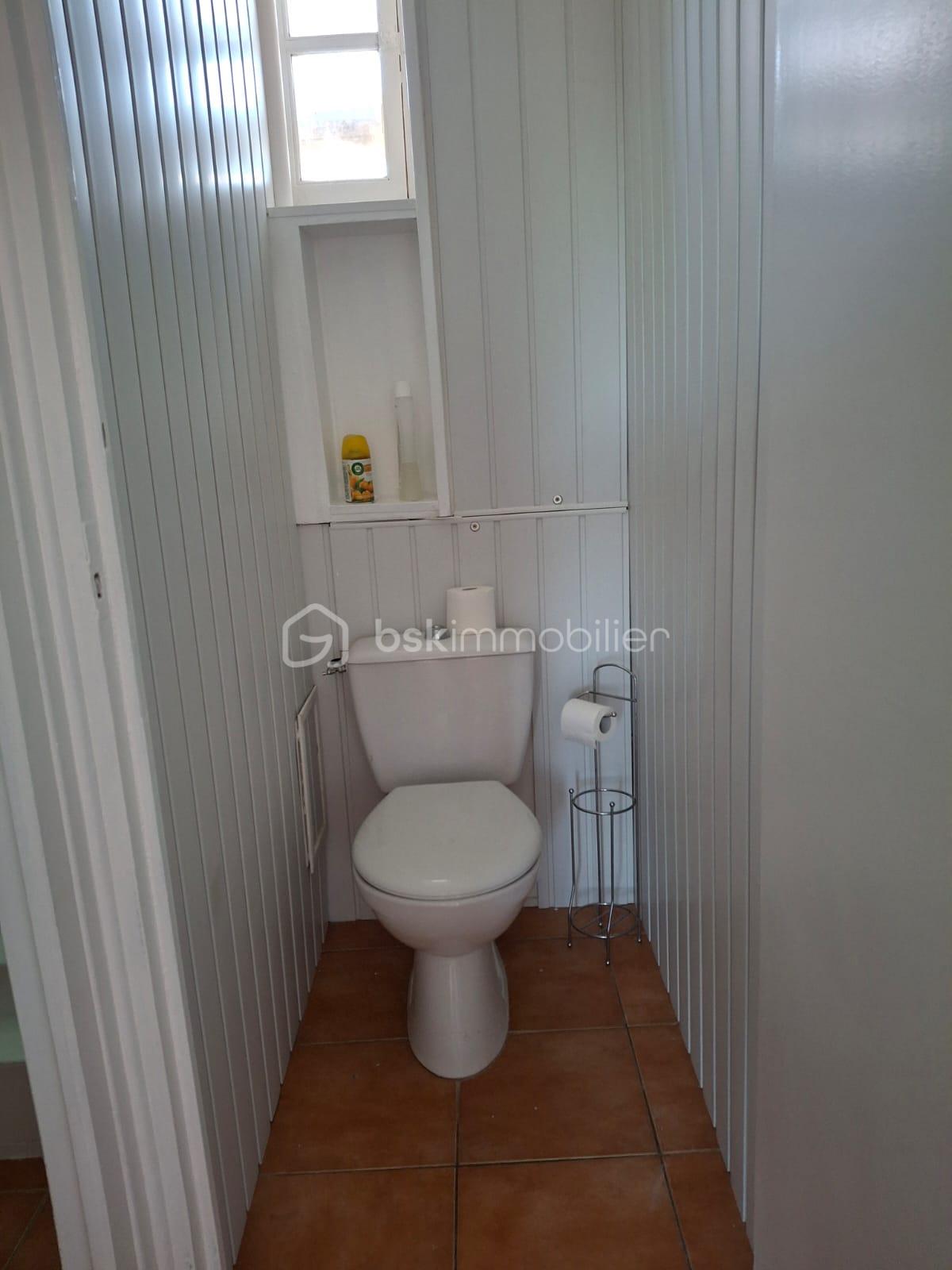WC.jpeg
