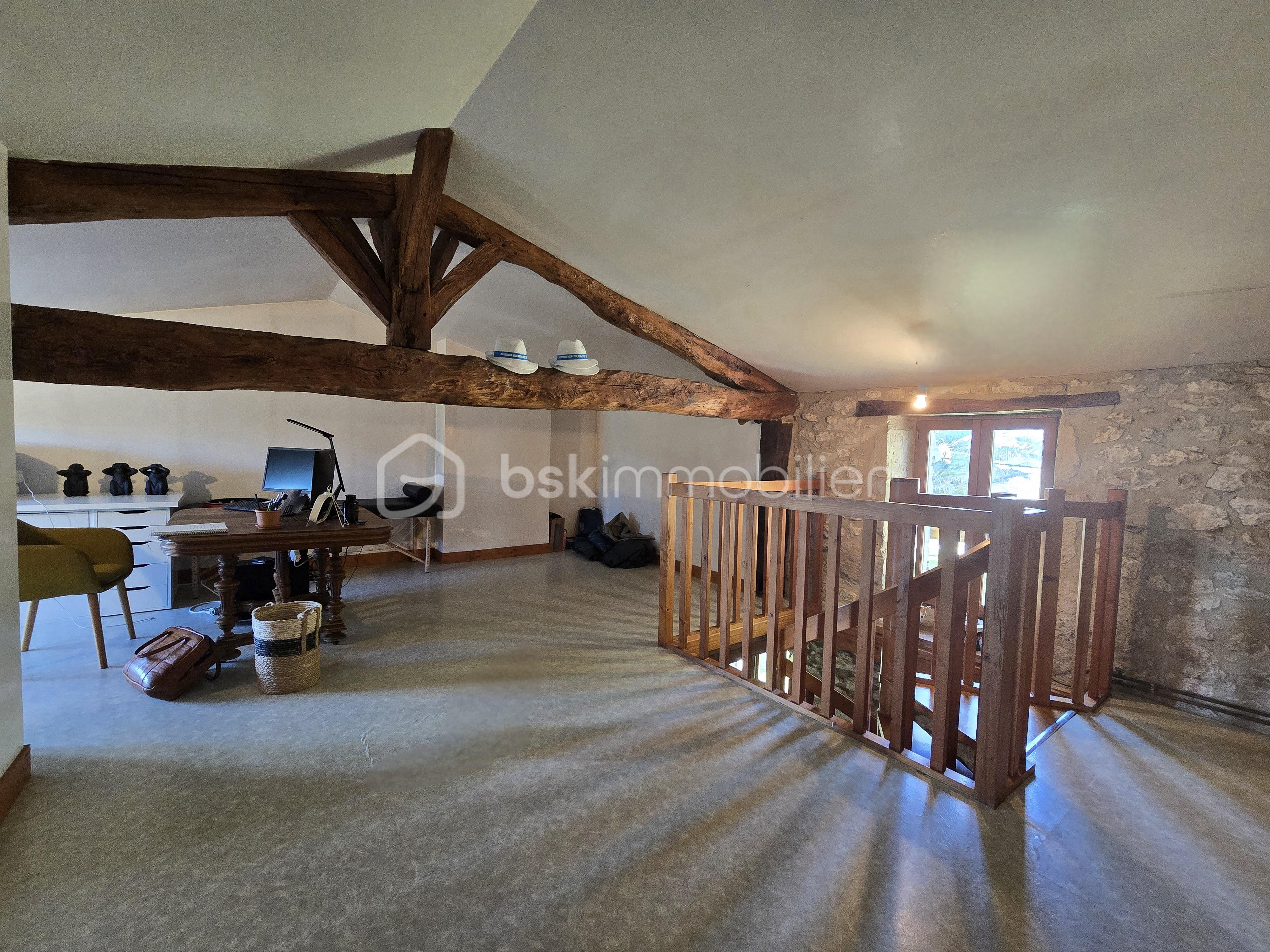 Maison de 200 m² - 20251002_162930.jpg