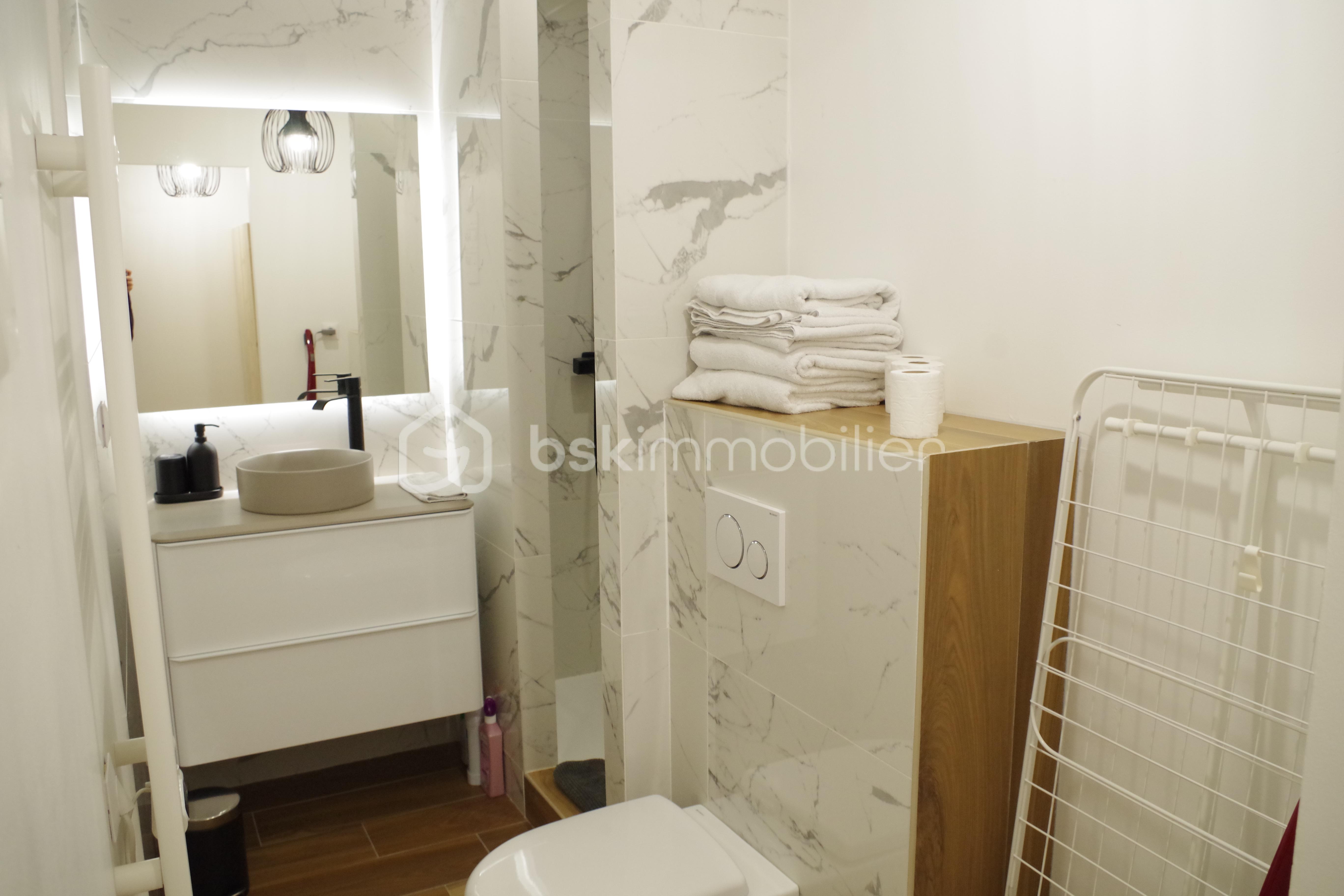 Local d'activités de 92,10 m² - IMGP8686.JPG