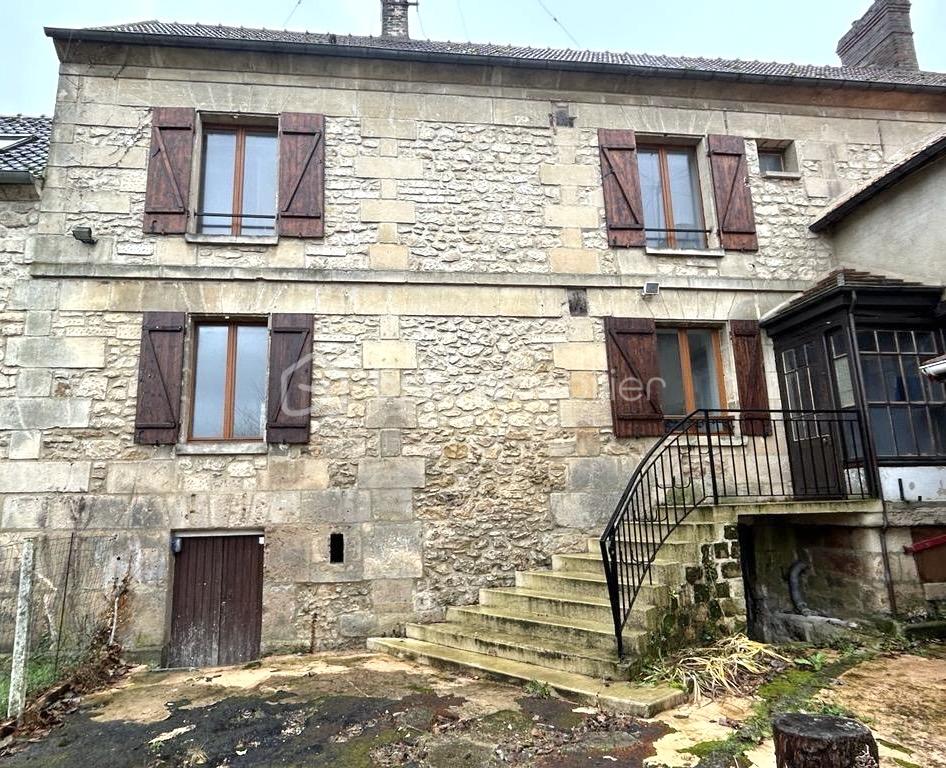 Maison en pierre de 148 m²
