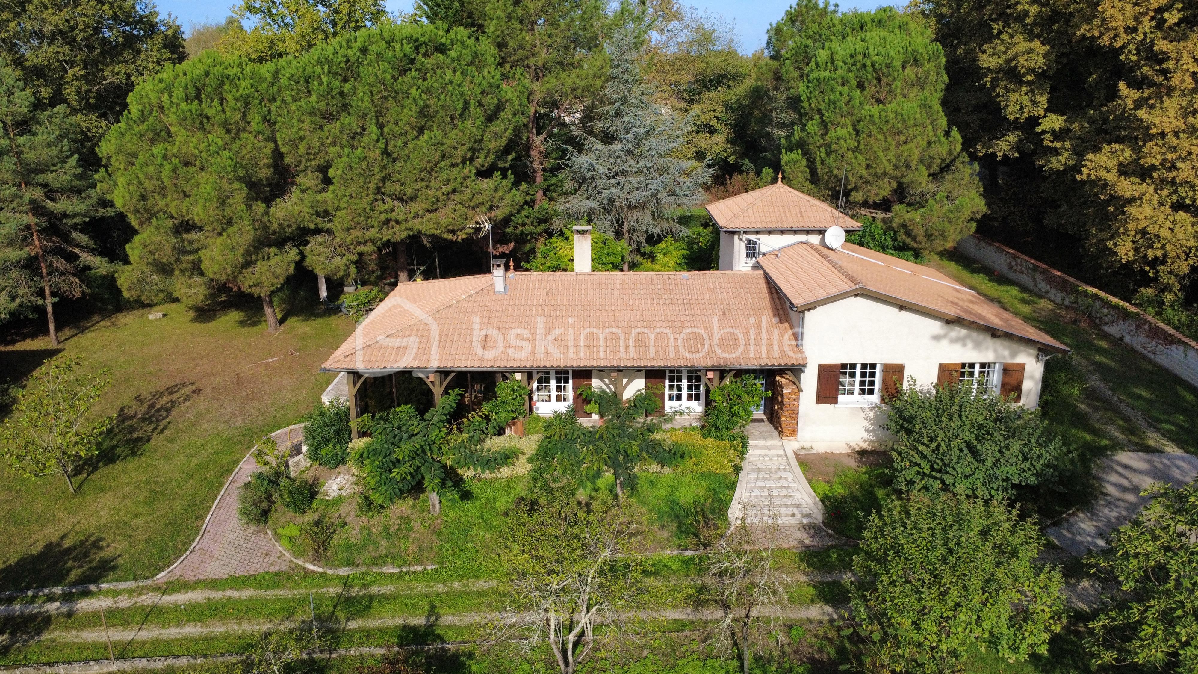 Propriete de 190 m² - dji_fly_20250927_103116_127_1758962083144_photo_optimized (1).JPG