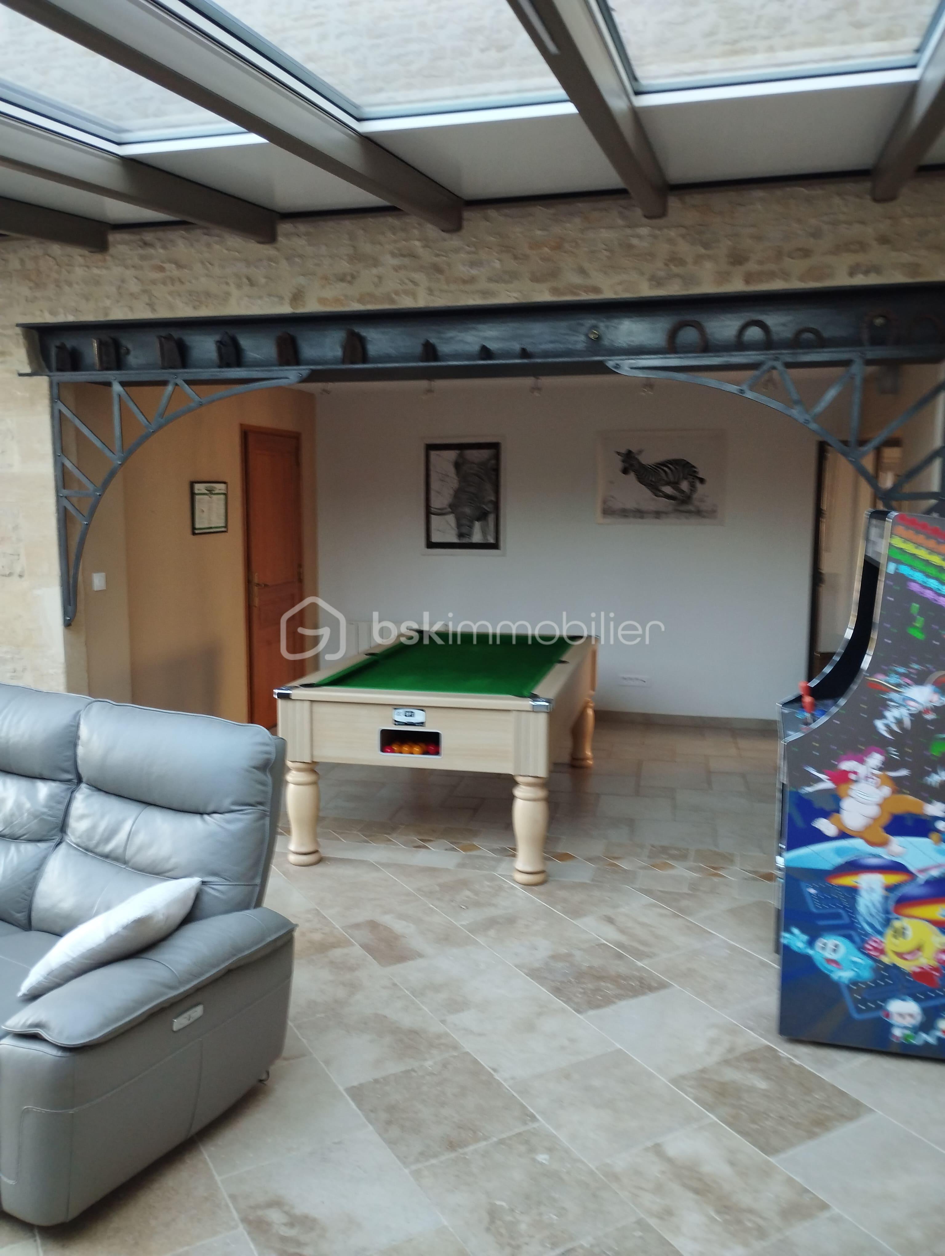 Maison de 158 m² - Salon +salle de jeux.jpg