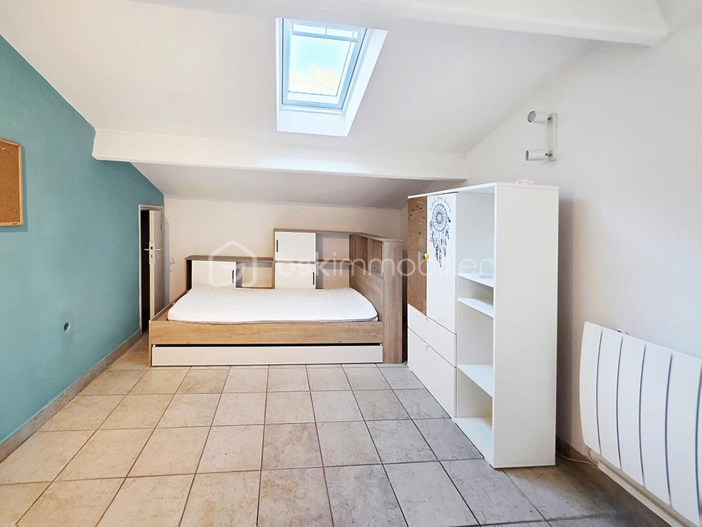 Maison provencale de 157 m² - petite chambre bleue étage 1.jpg