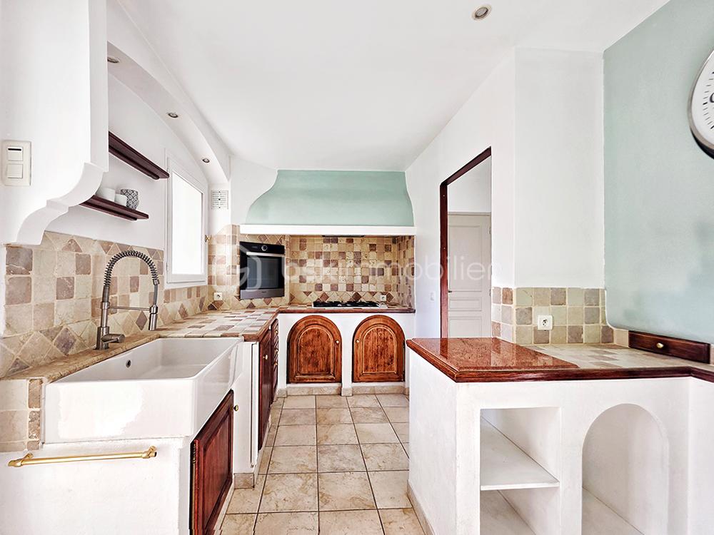 Maison provencale de 157 m² - cuisine 2.jpg