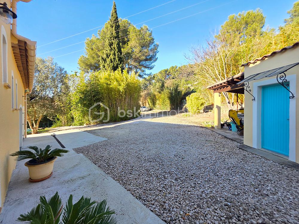 Maison provencale de 157 m² - maison côté face nord.jpg