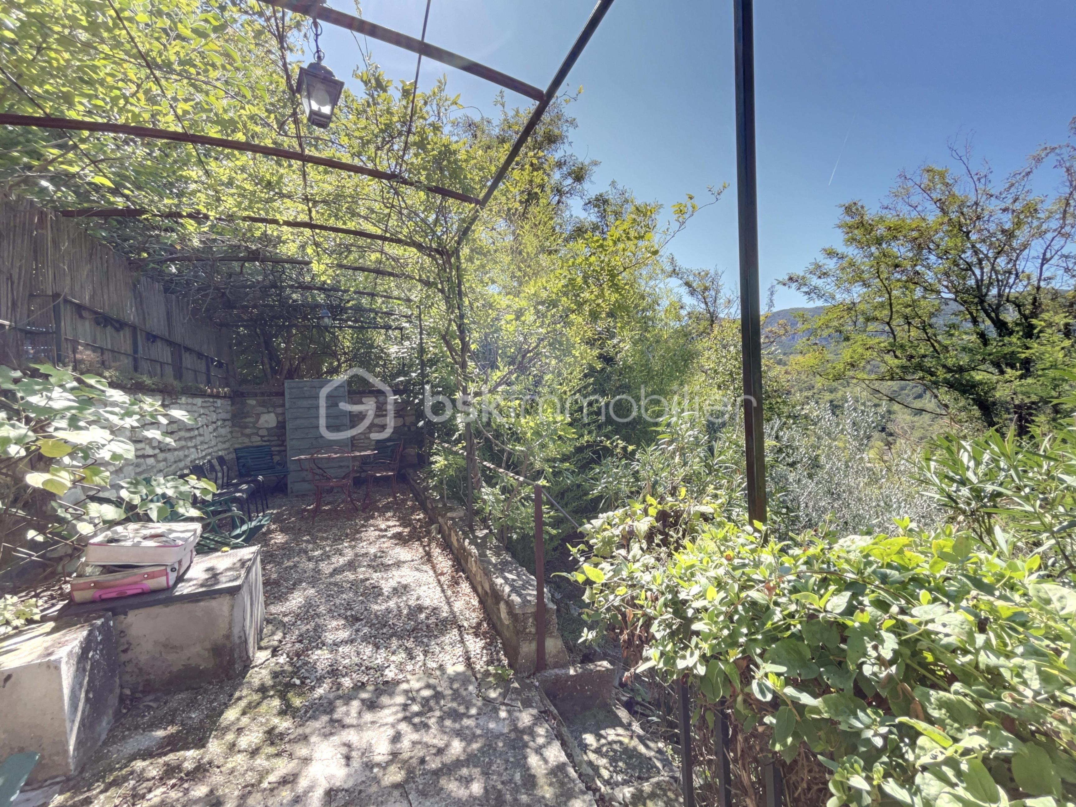 Propriete de 341 m² - TERRASSE.jpg