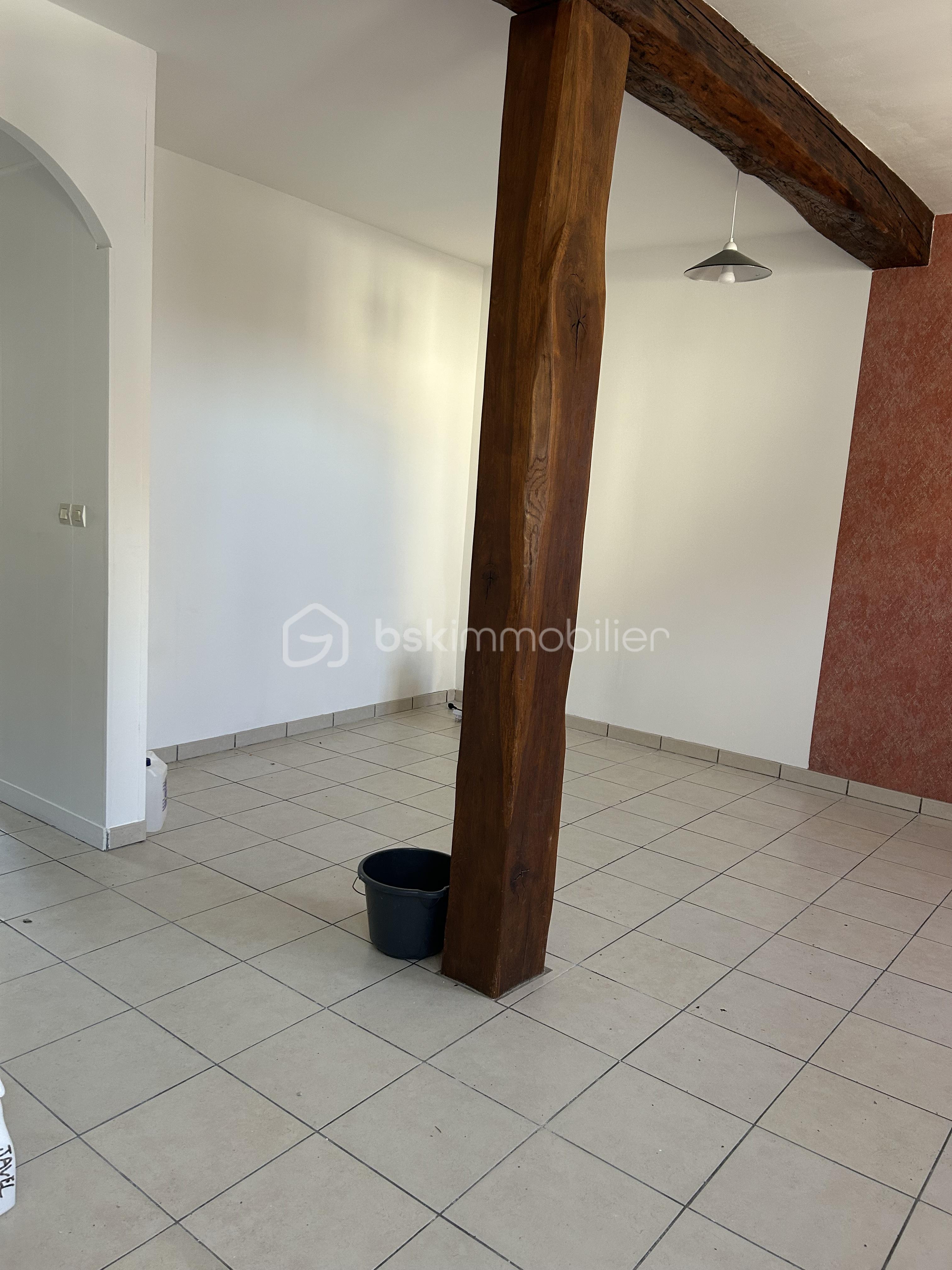 Maison ancienne de 85 m² Maison ancienne de 85 m²