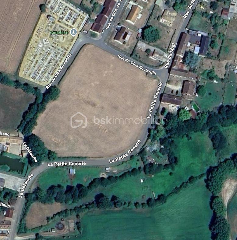 Terrain de 11 825 m² - vue aérienne.png