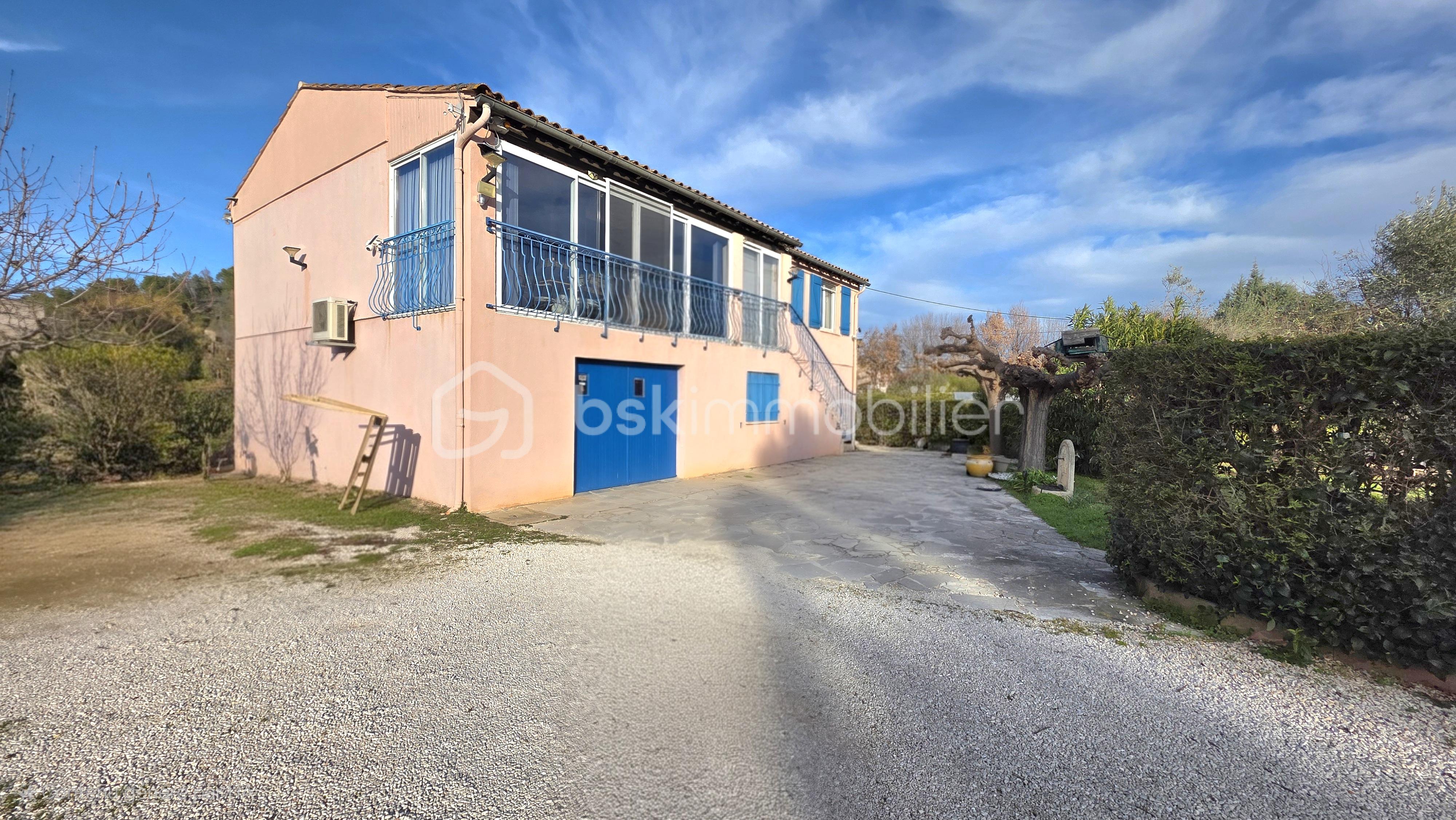 Maison traditionnelle de 140 m² - 20260106_150125(1).jpg