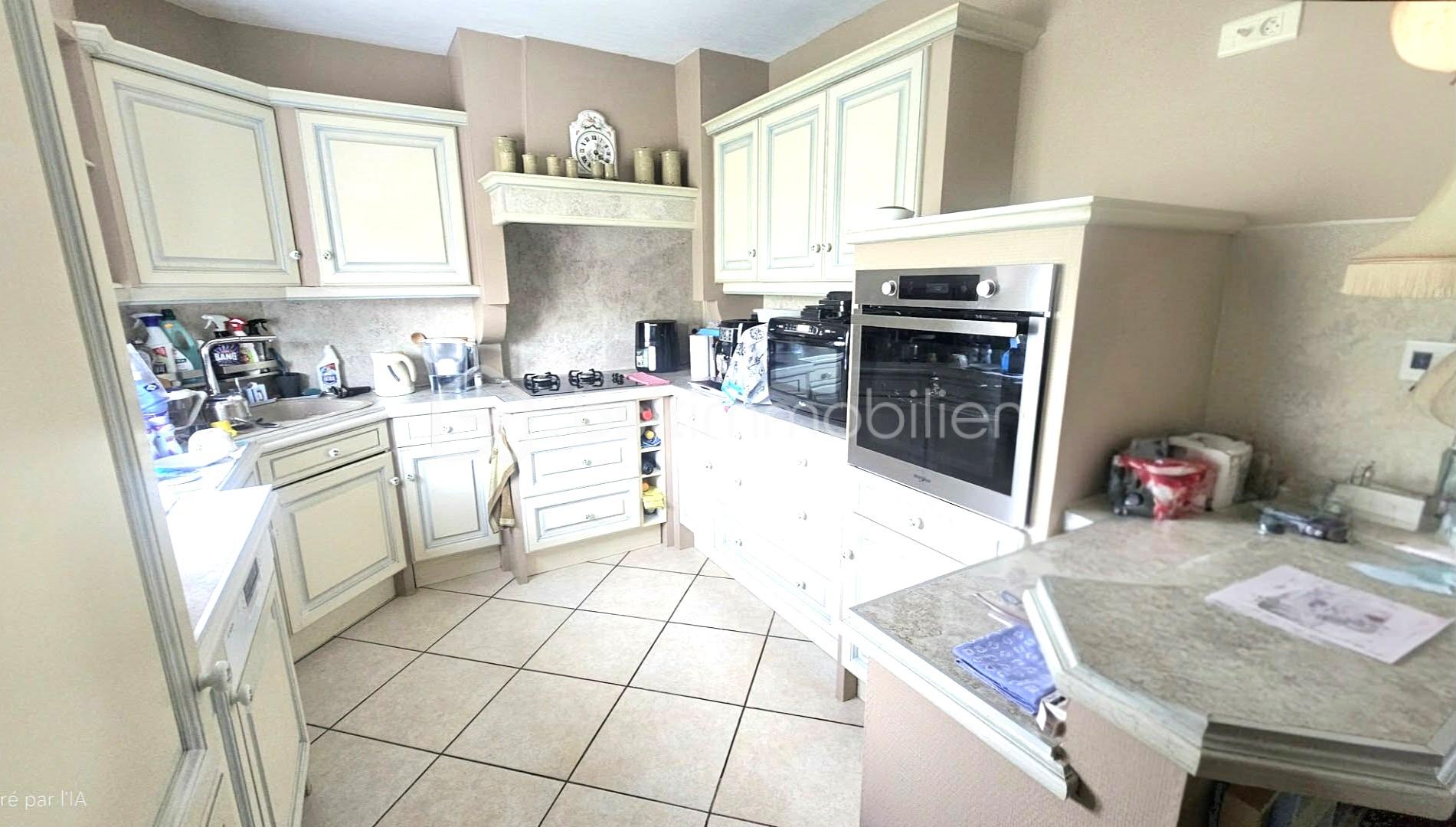 Maison traditionnelle de 140 m² - ccf9336a-e94e-4ea0-9595-d95b922eae74.jpg